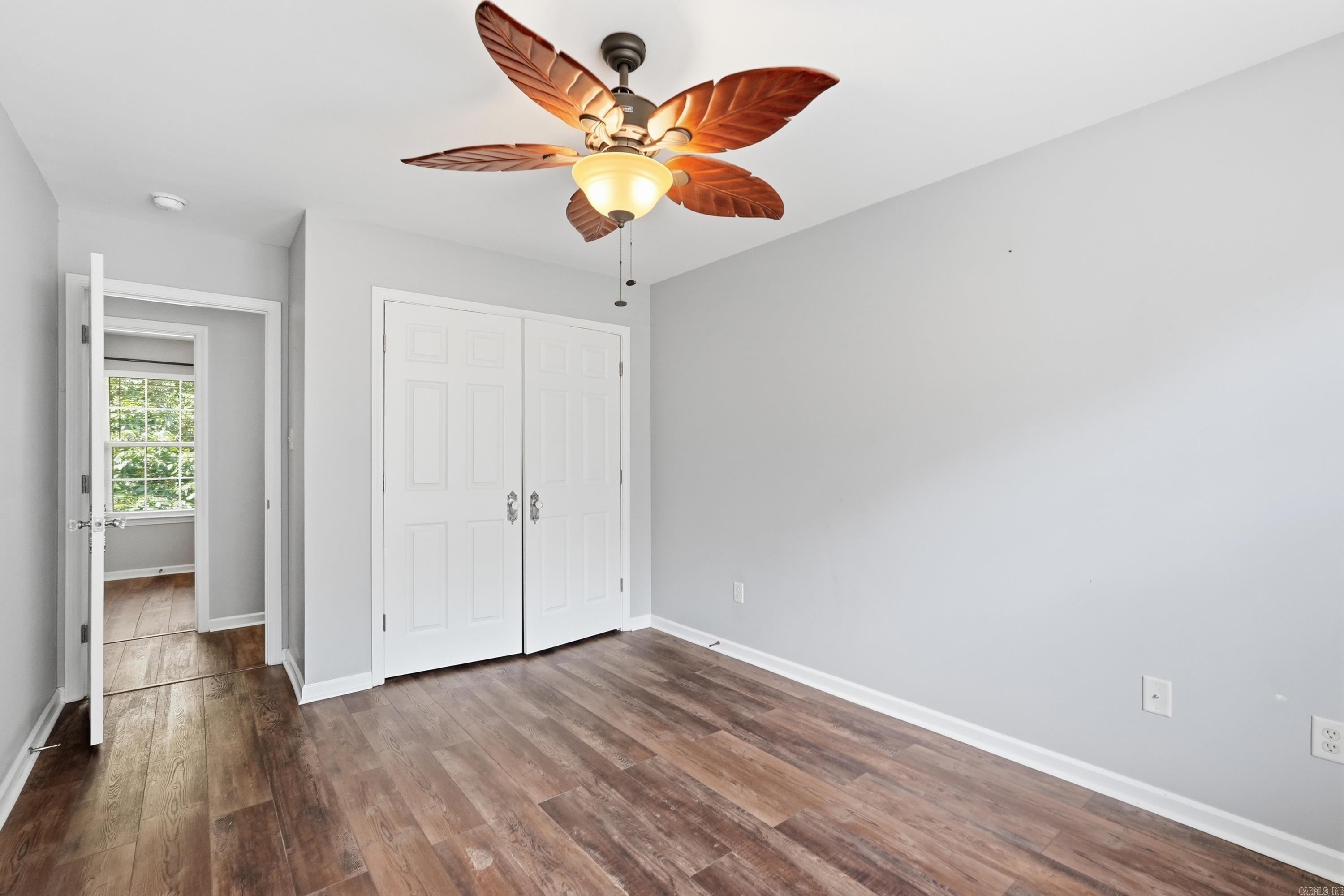 1124 River Oaks Dr  Benton, AR