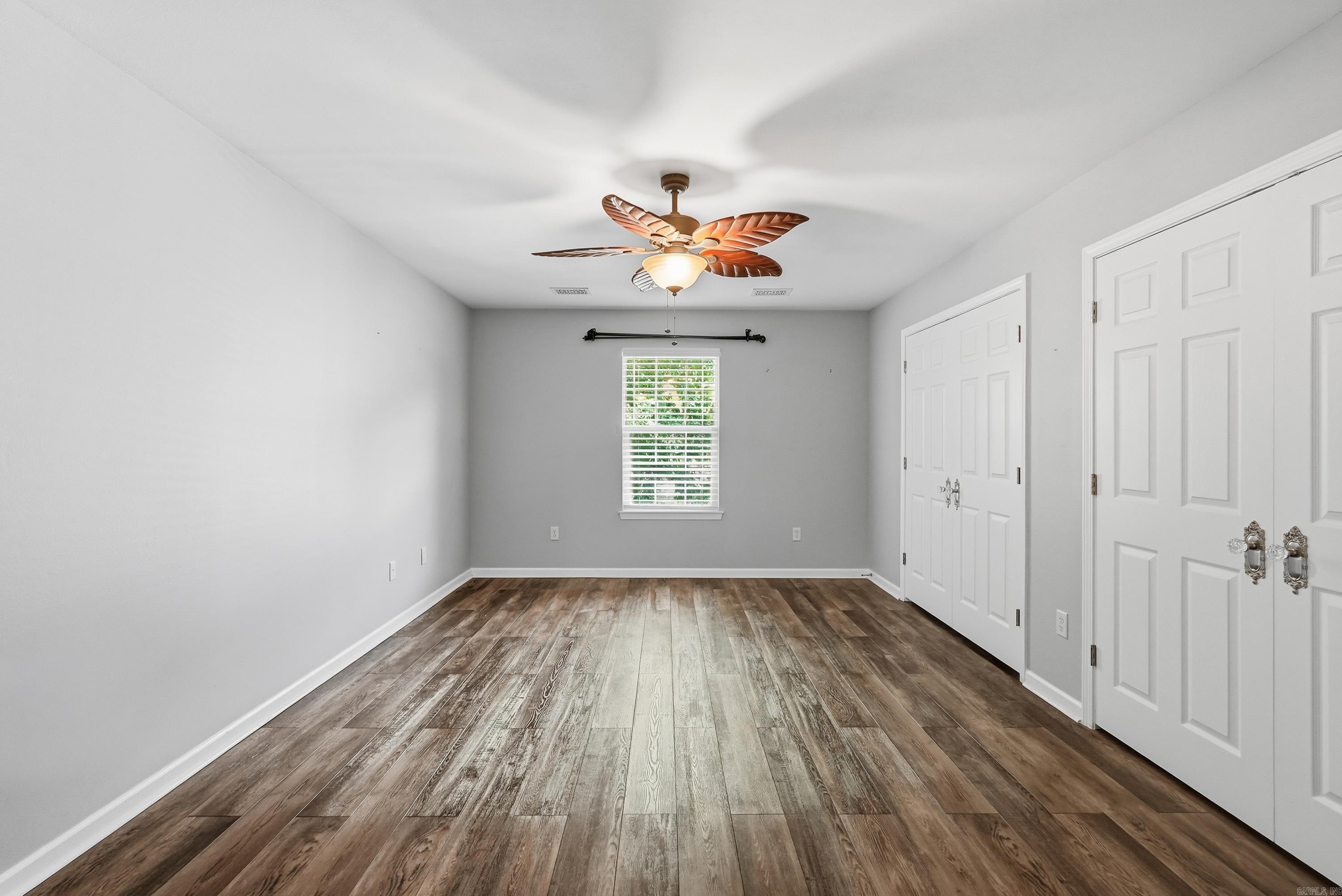 1124 River Oaks Dr  Benton, AR