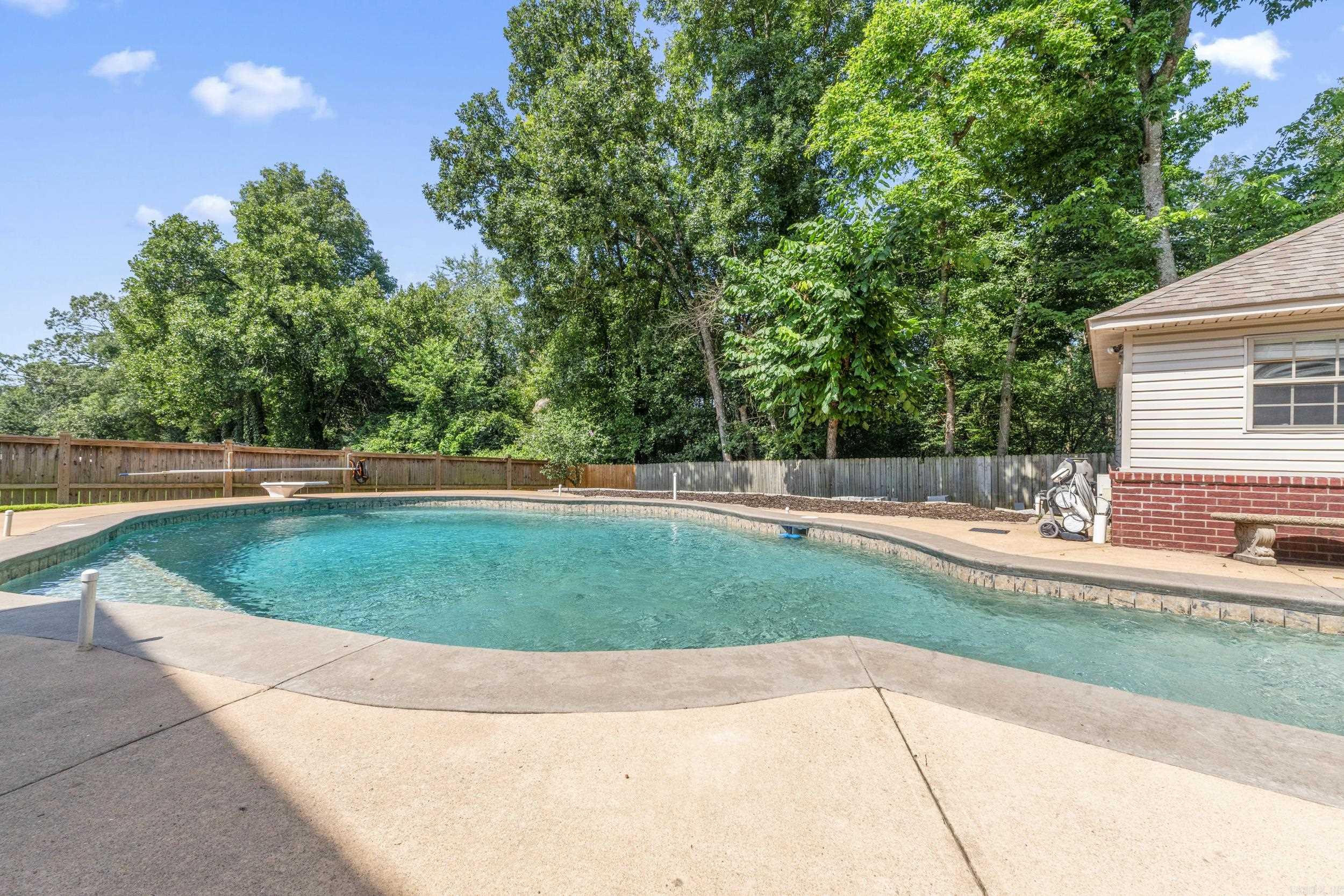 39 Trenton  Greenbrier, AR