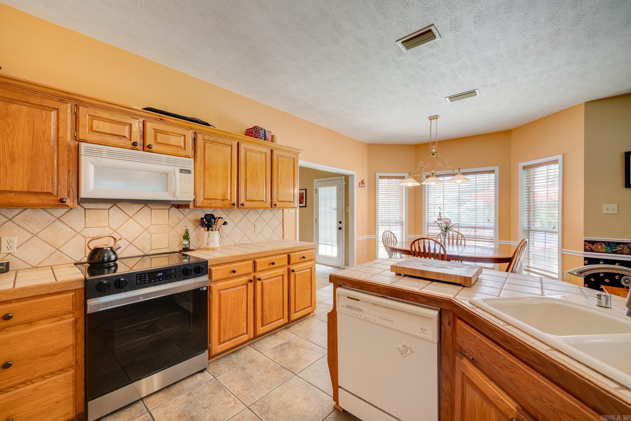 3255 Chrysler Cove  Conway, AR