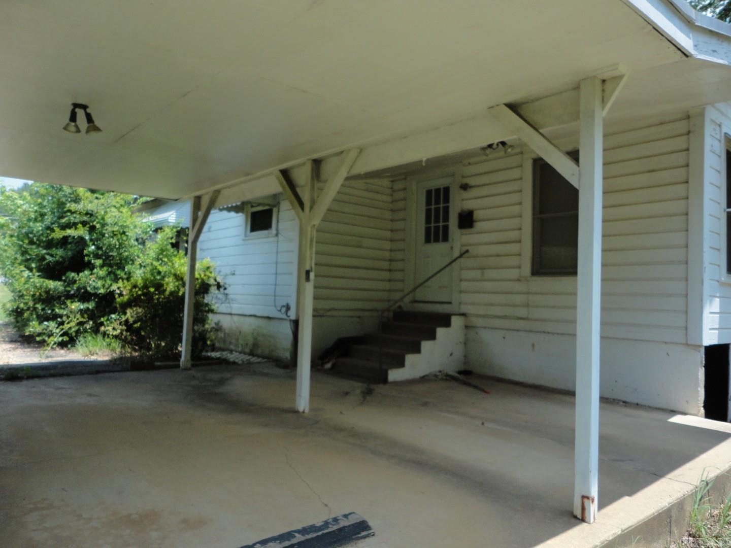 1002 E Church  Warren, AR