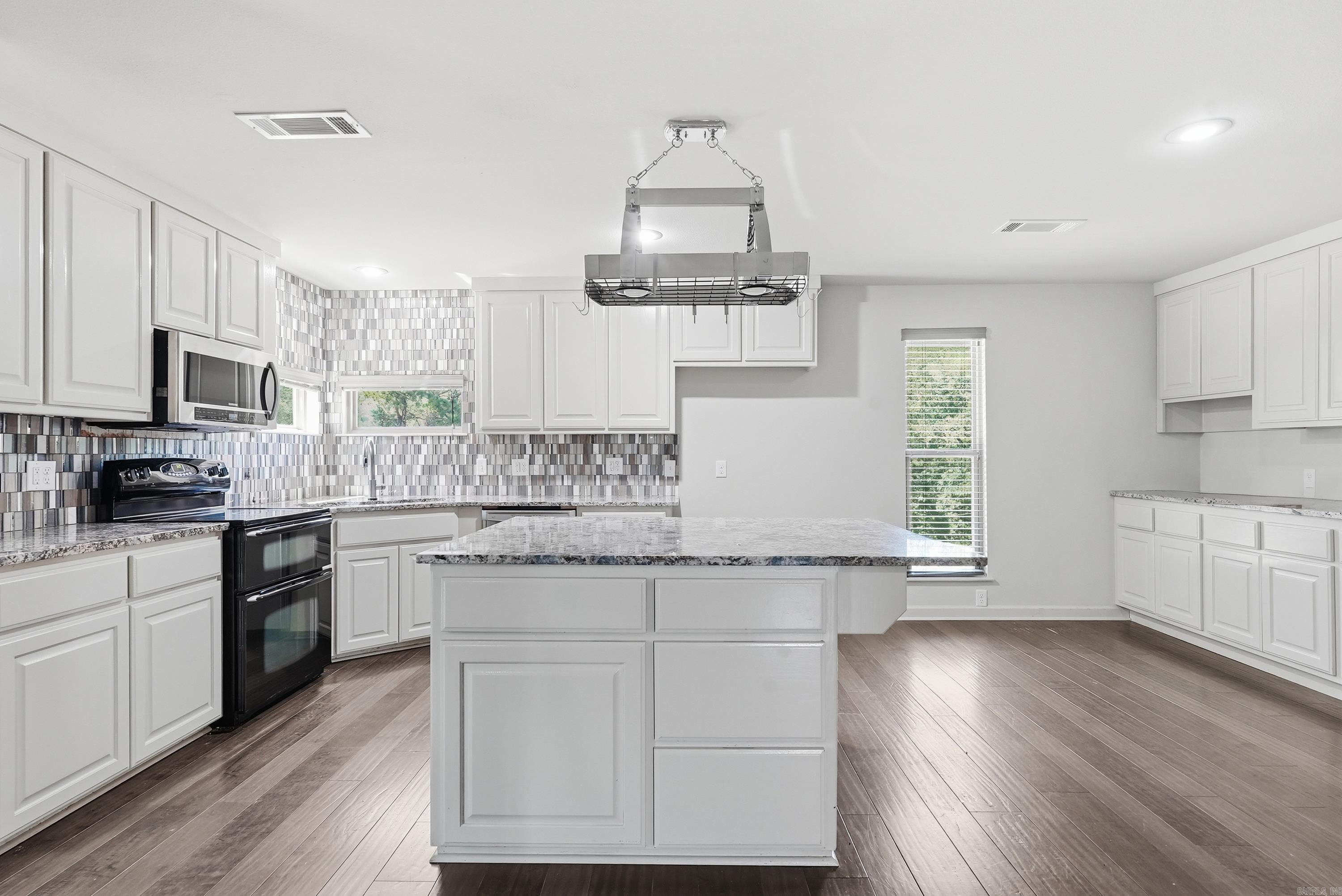37 W Cadron Ridge  Greenbrier, AR