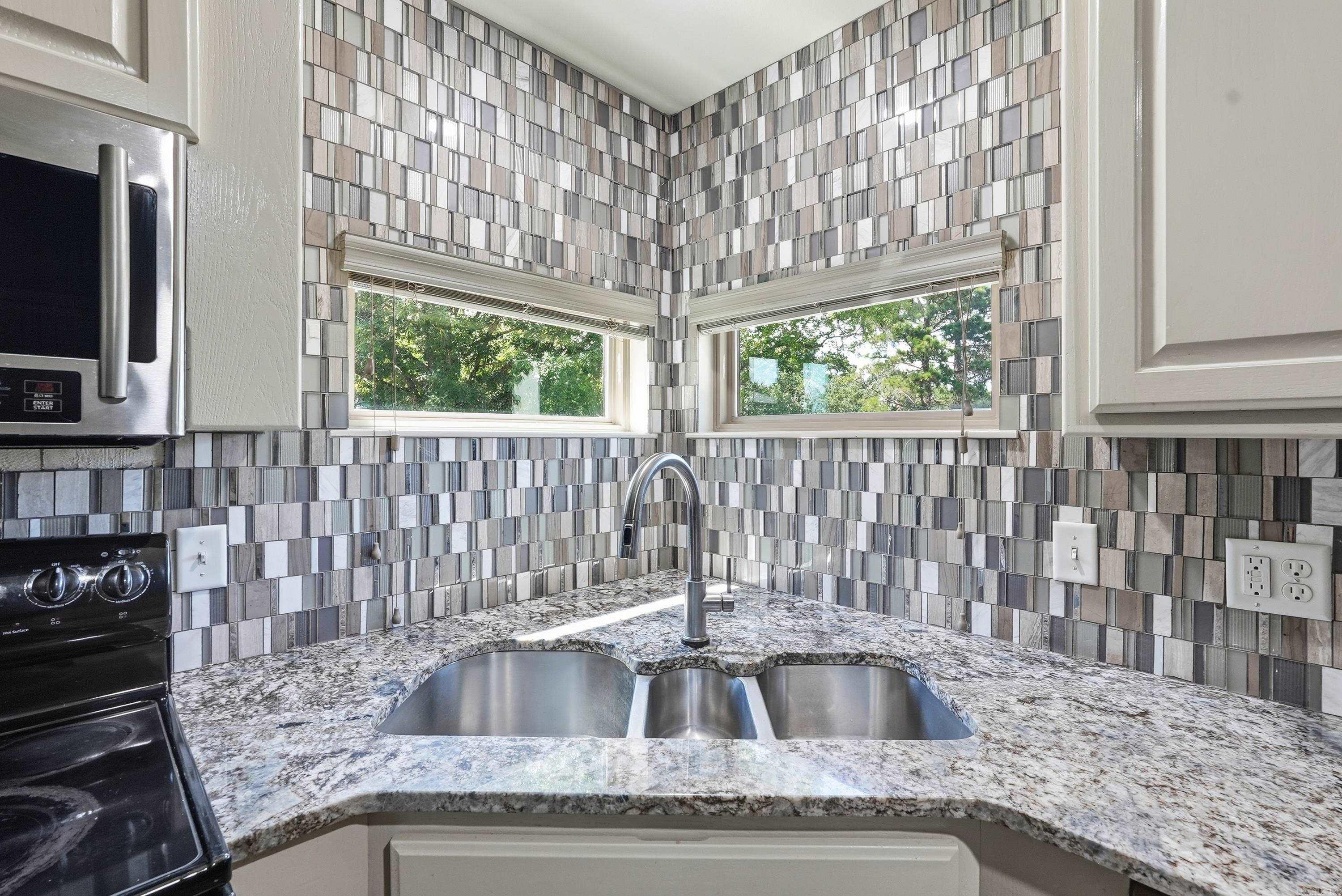 37 W Cadron Ridge  Greenbrier, AR