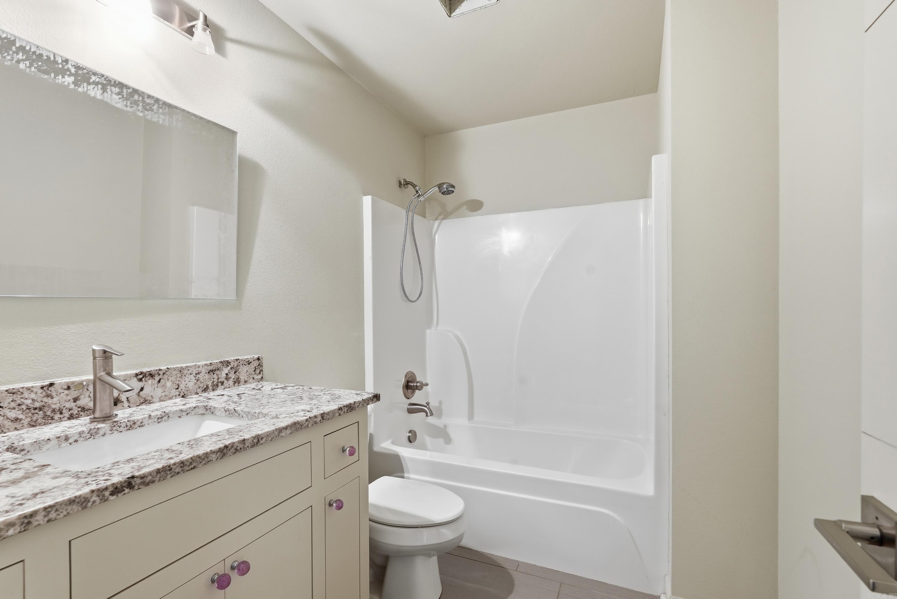 37 W Cadron Ridge  Greenbrier, AR