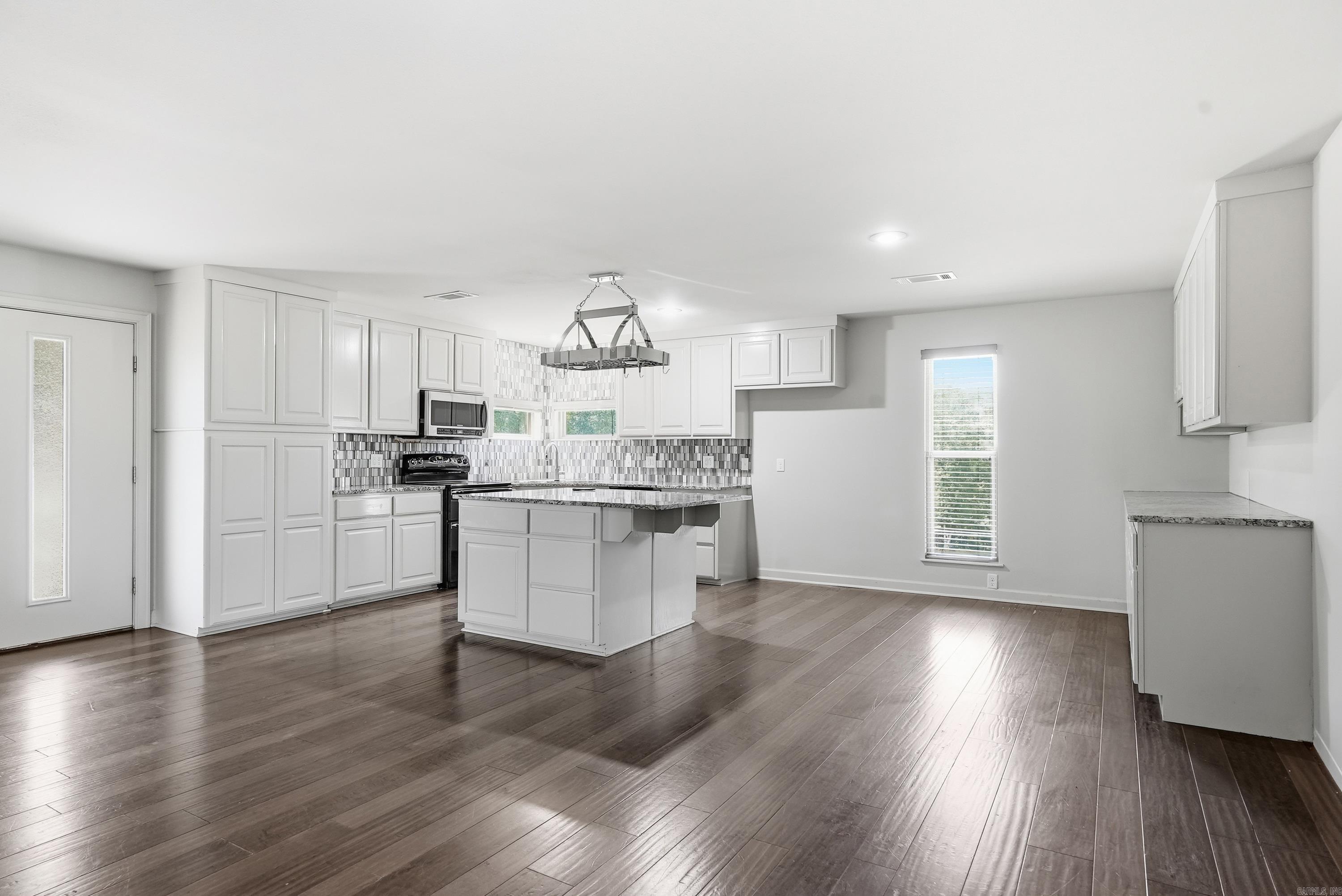 37 W Cadron Ridge  Greenbrier, AR
