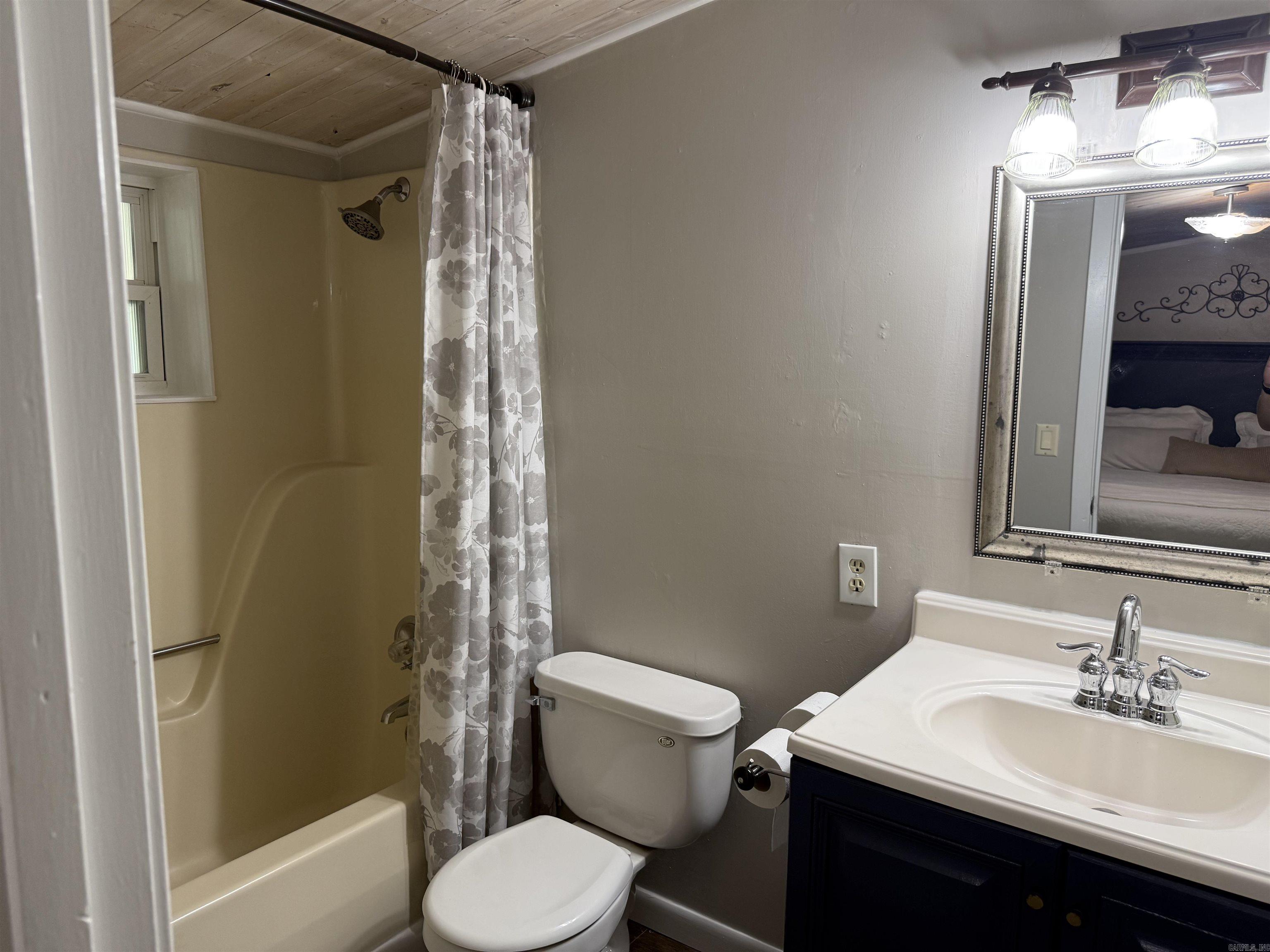 211 W Quitman  Heber Springs, AR