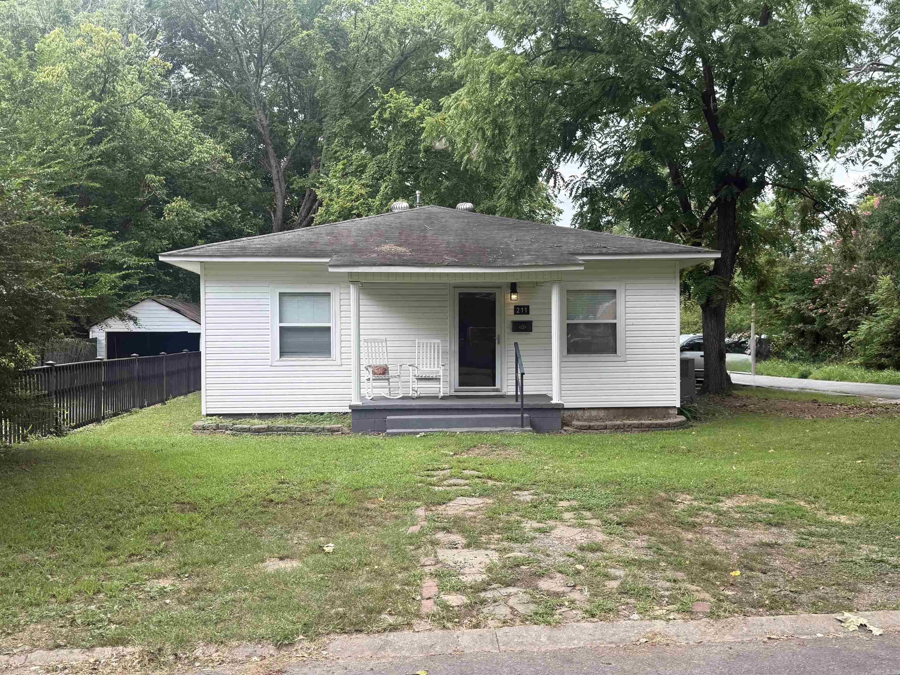 211 W Quitman  Heber Springs, AR