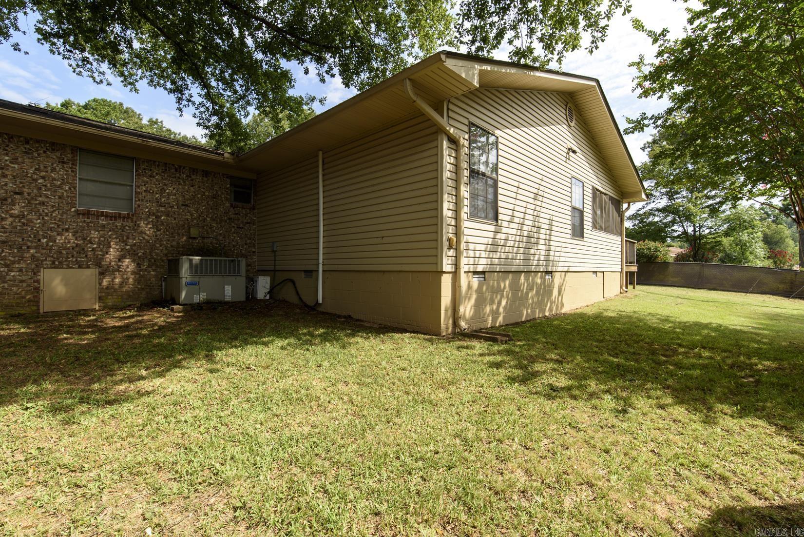 17 Bradford Drive  Little Rock, AR