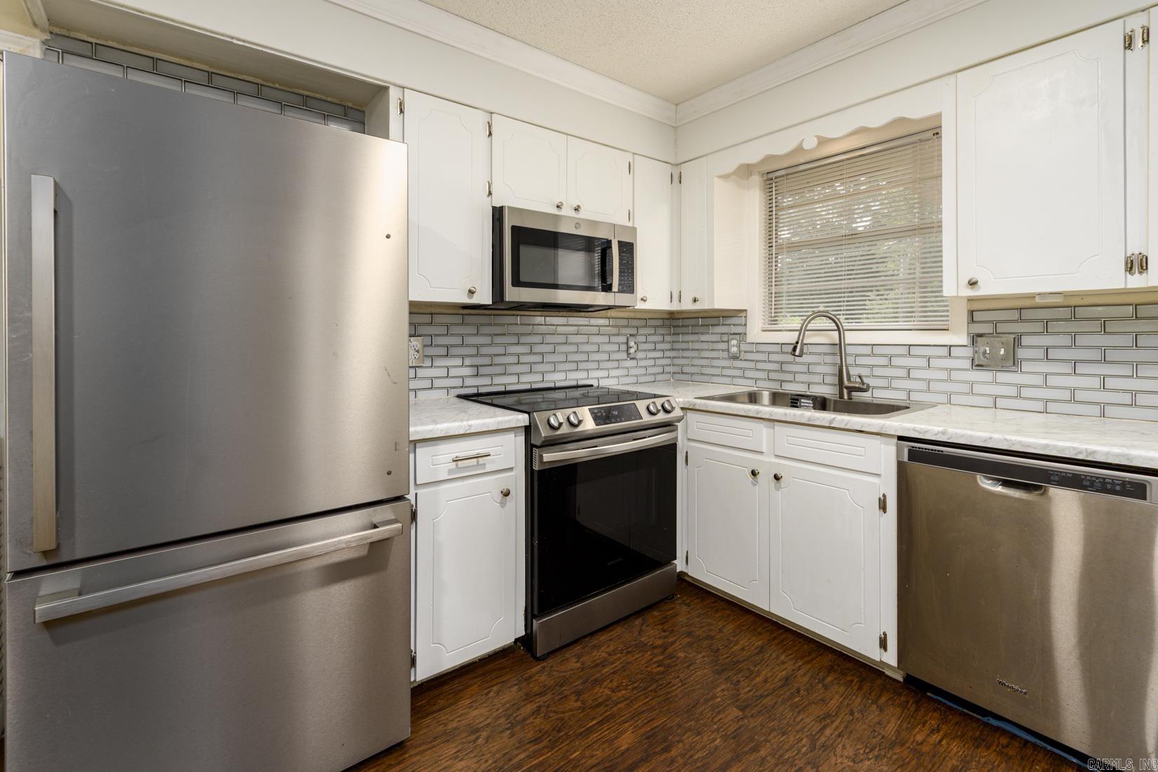 17 Bradford Drive  Little Rock, AR