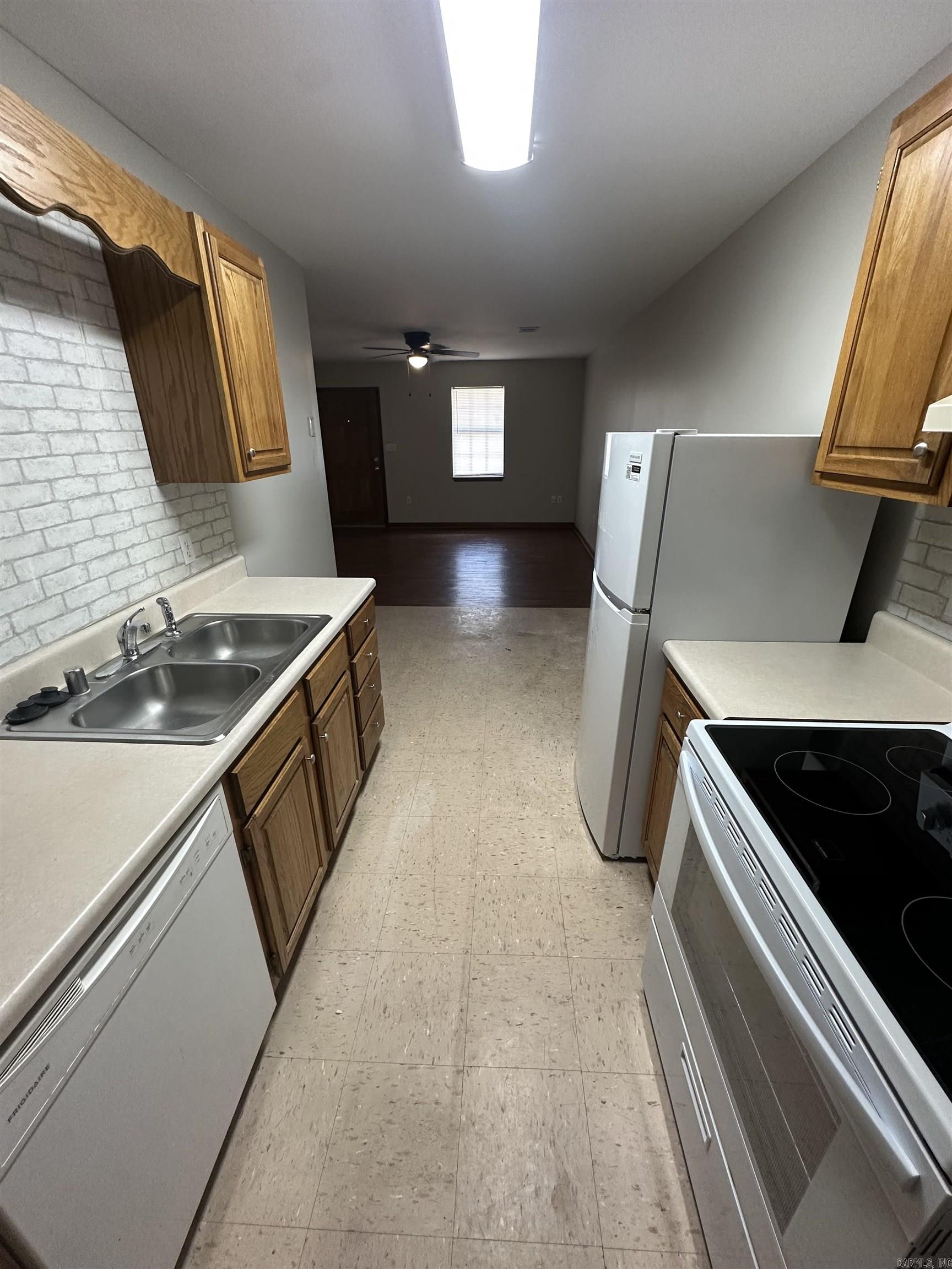 506 N Cross  Searcy, AR