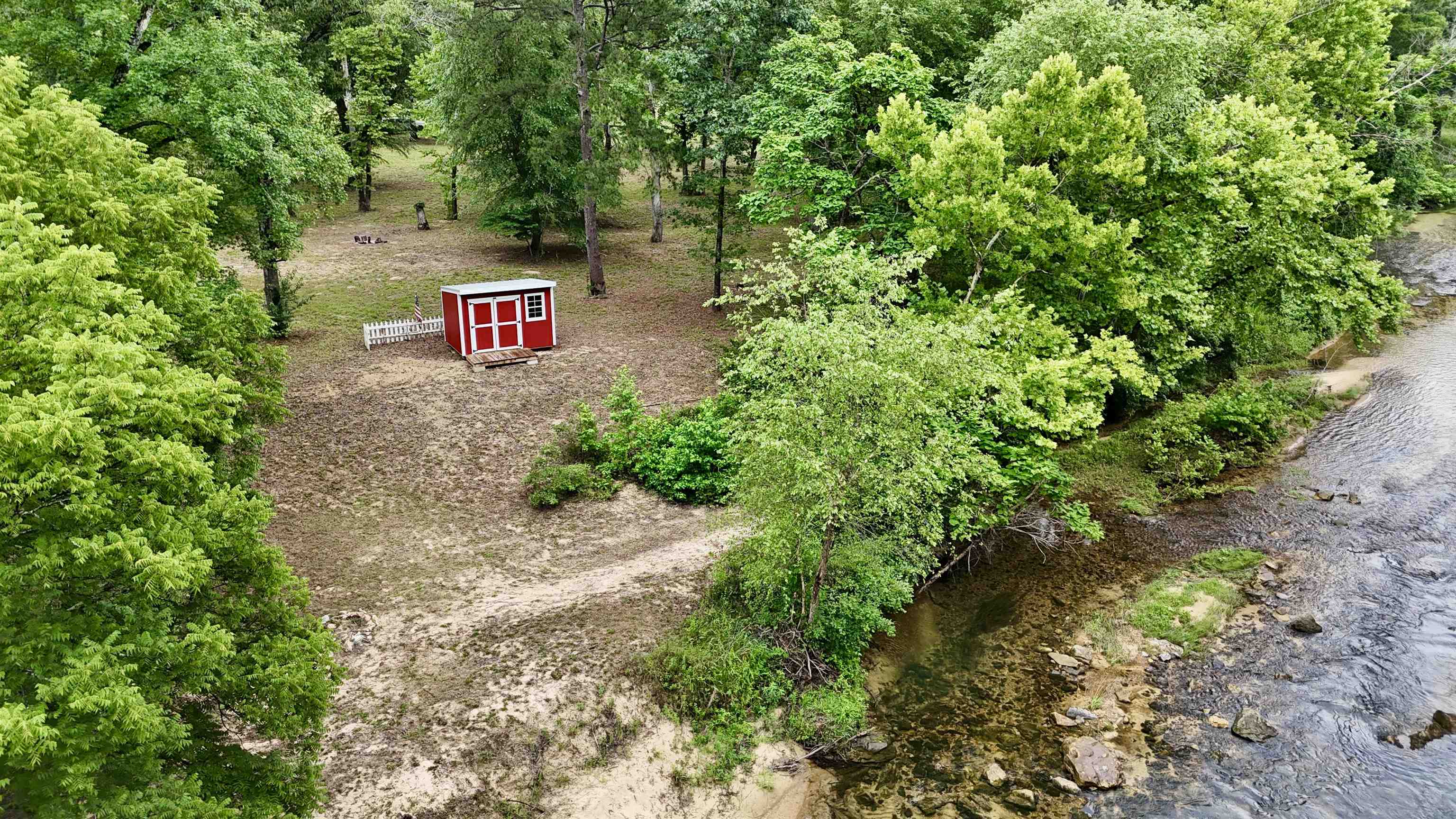 660 Apple Tree Lane  Melbourne, AR