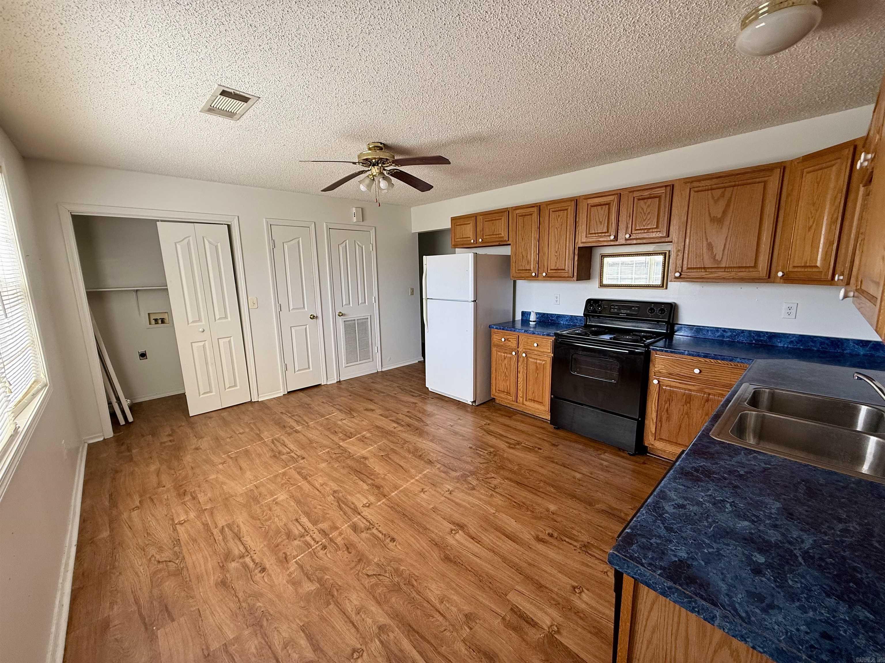 1008 Mill  Clarksville, AR