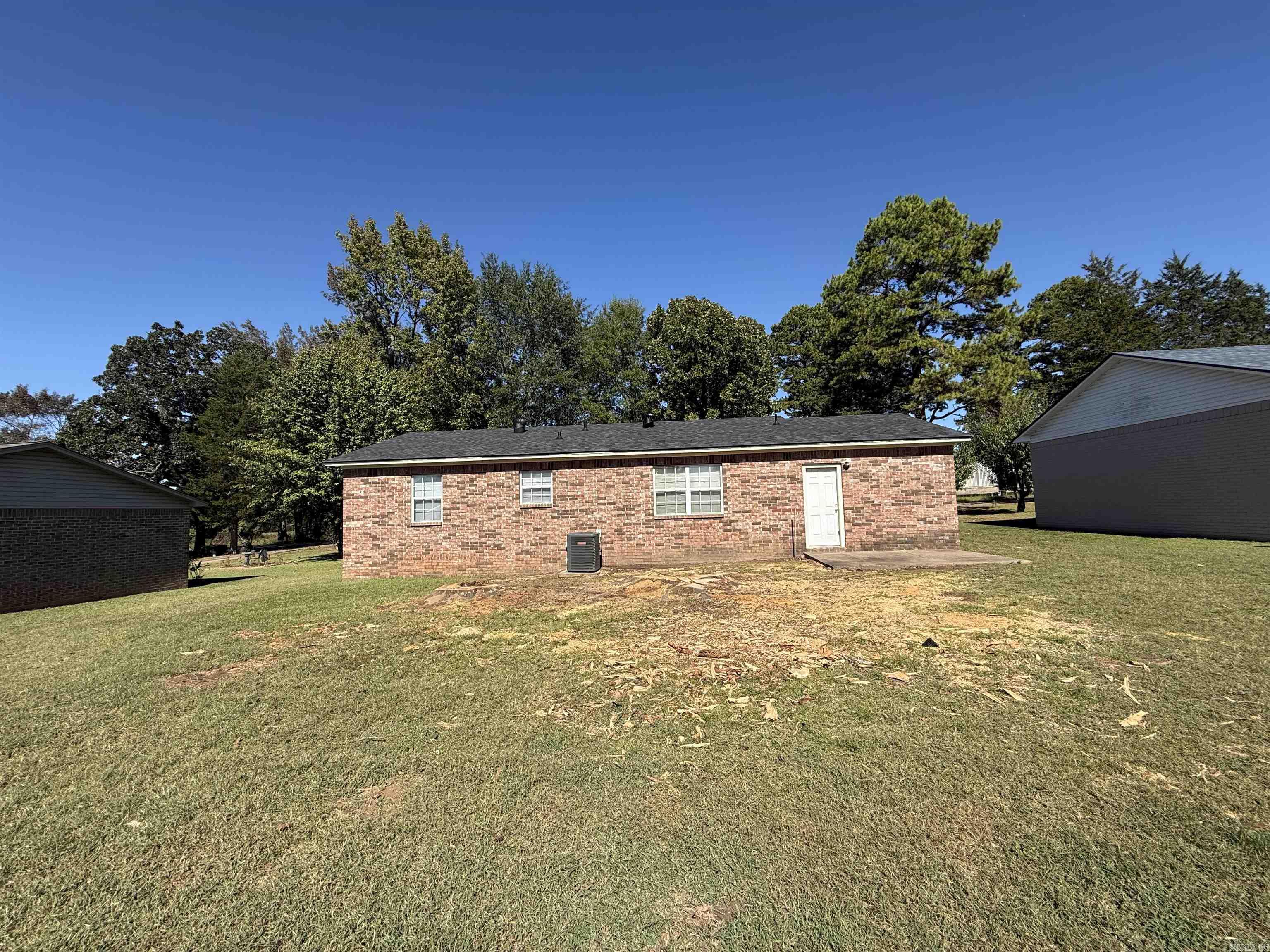 1008 Mill  Clarksville, AR
