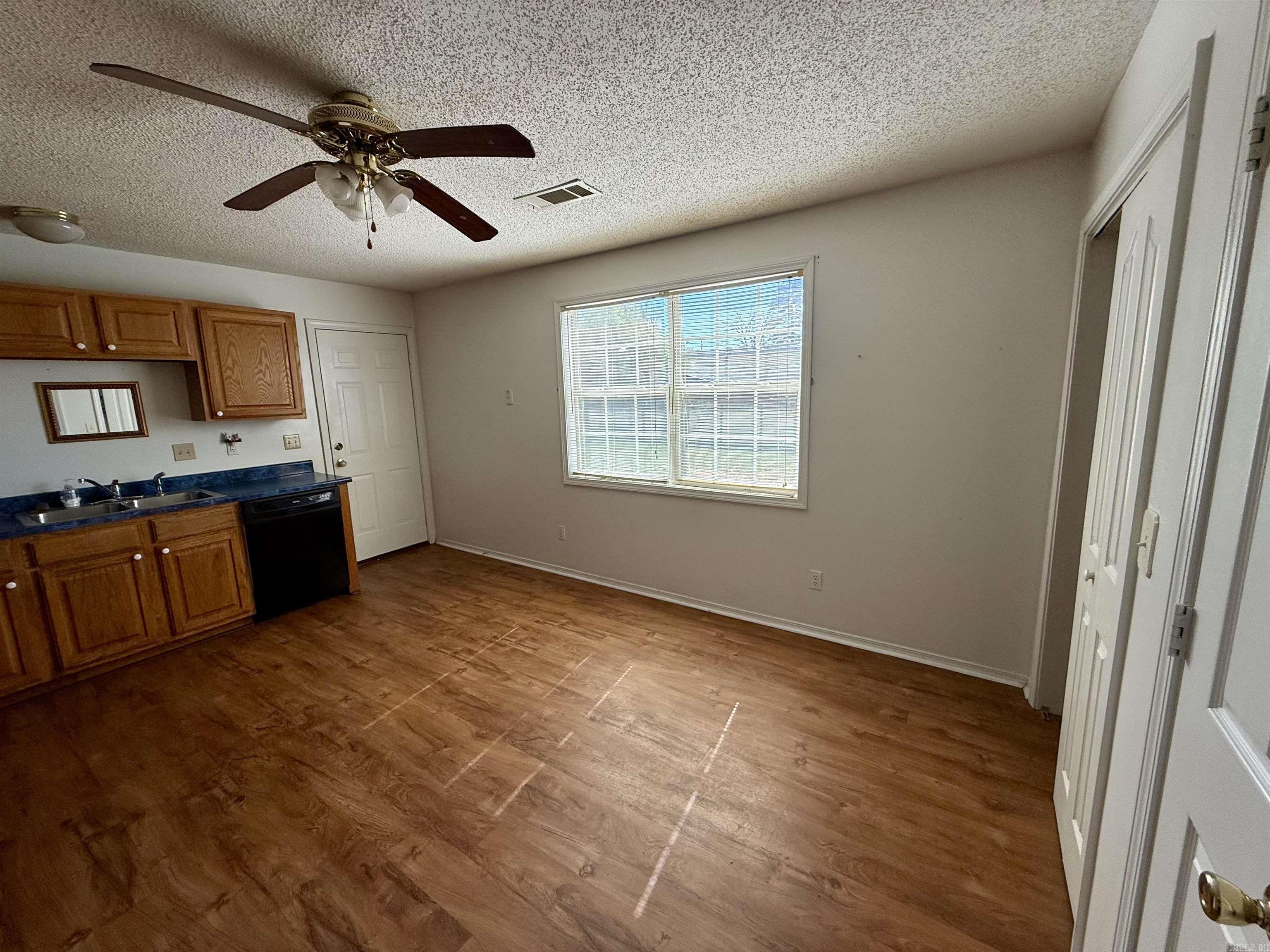 1008 Mill  Clarksville, AR