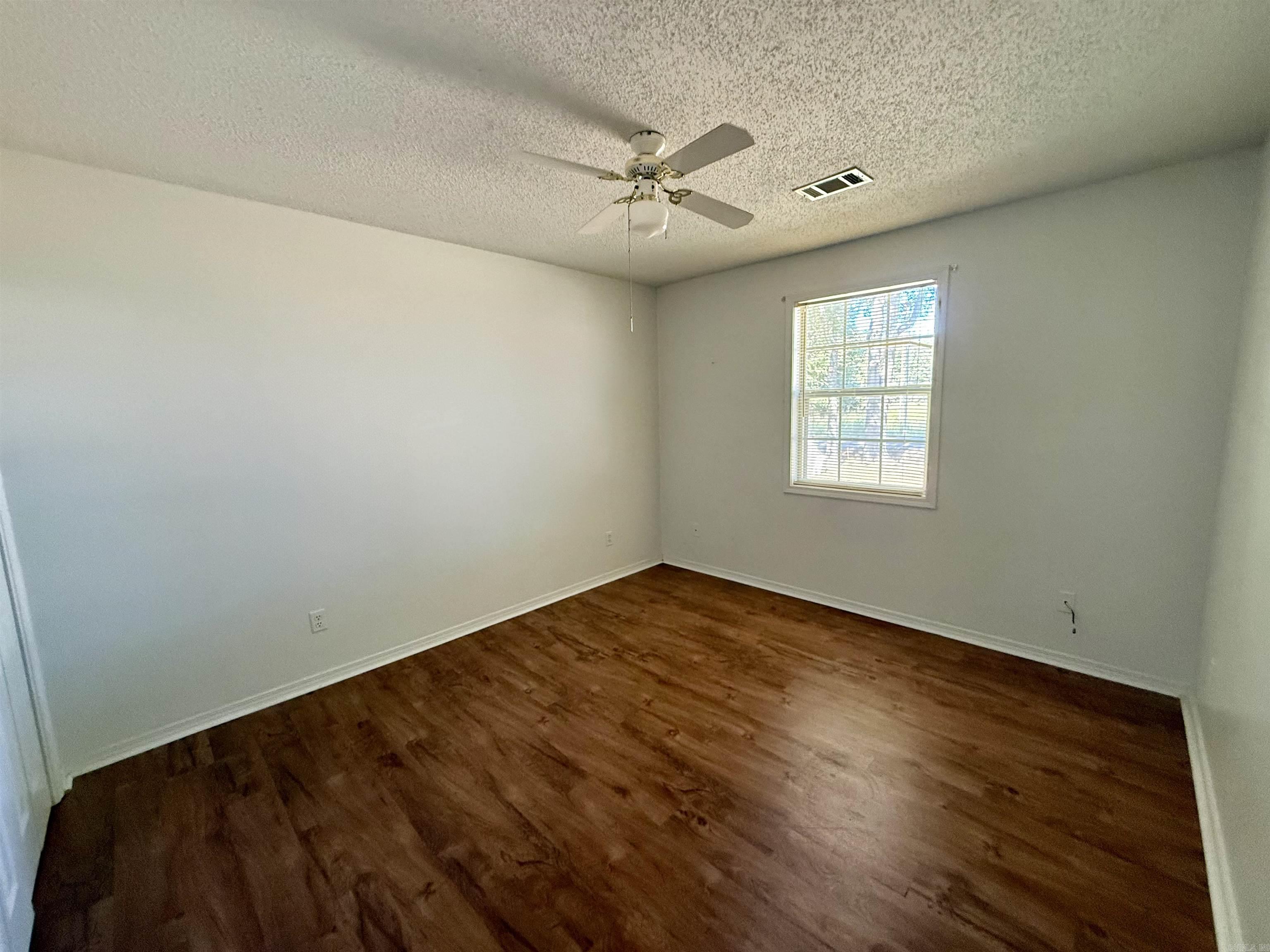 1008 Mill  Clarksville, AR