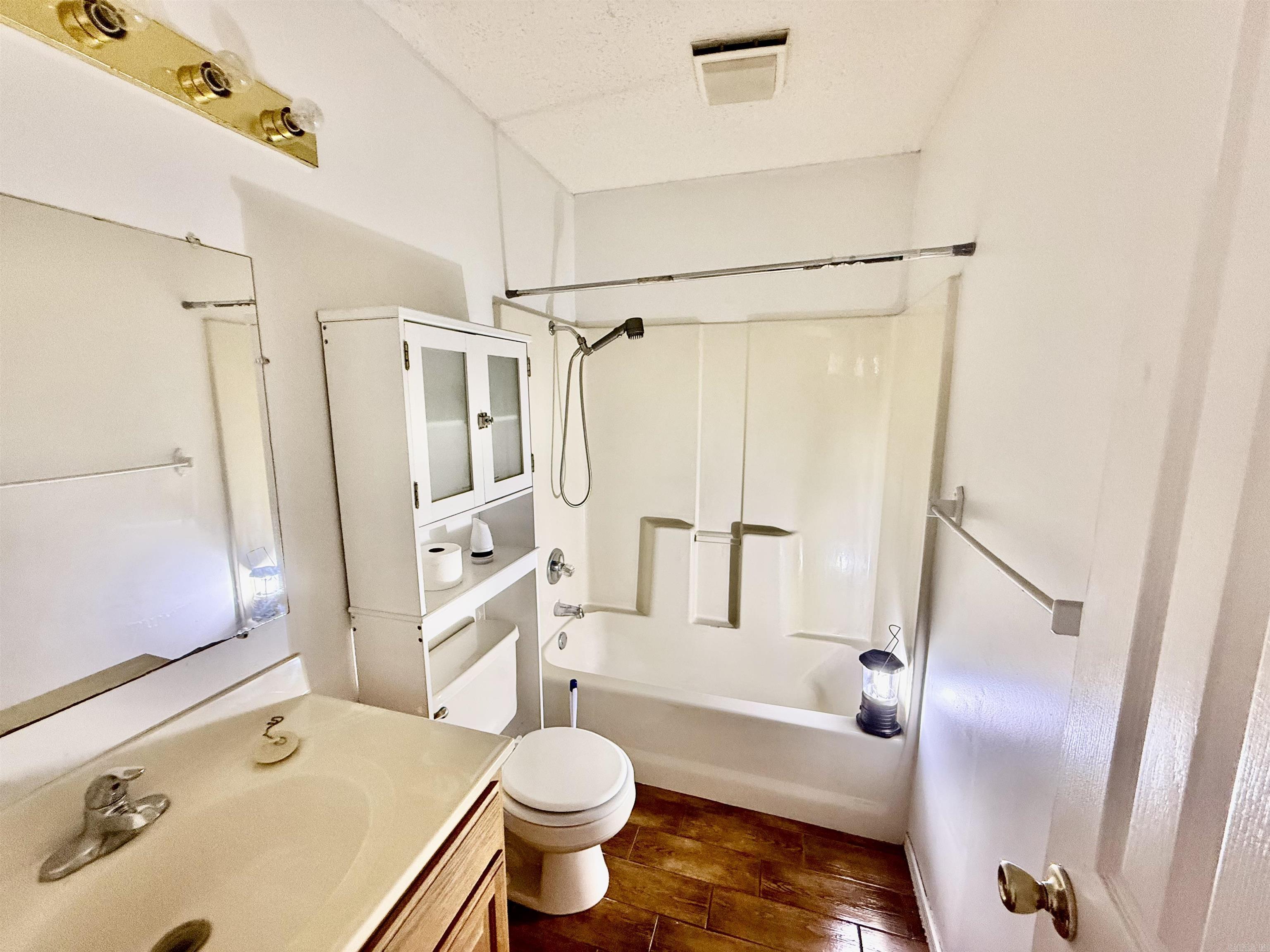 1008 Mill  Clarksville, AR
