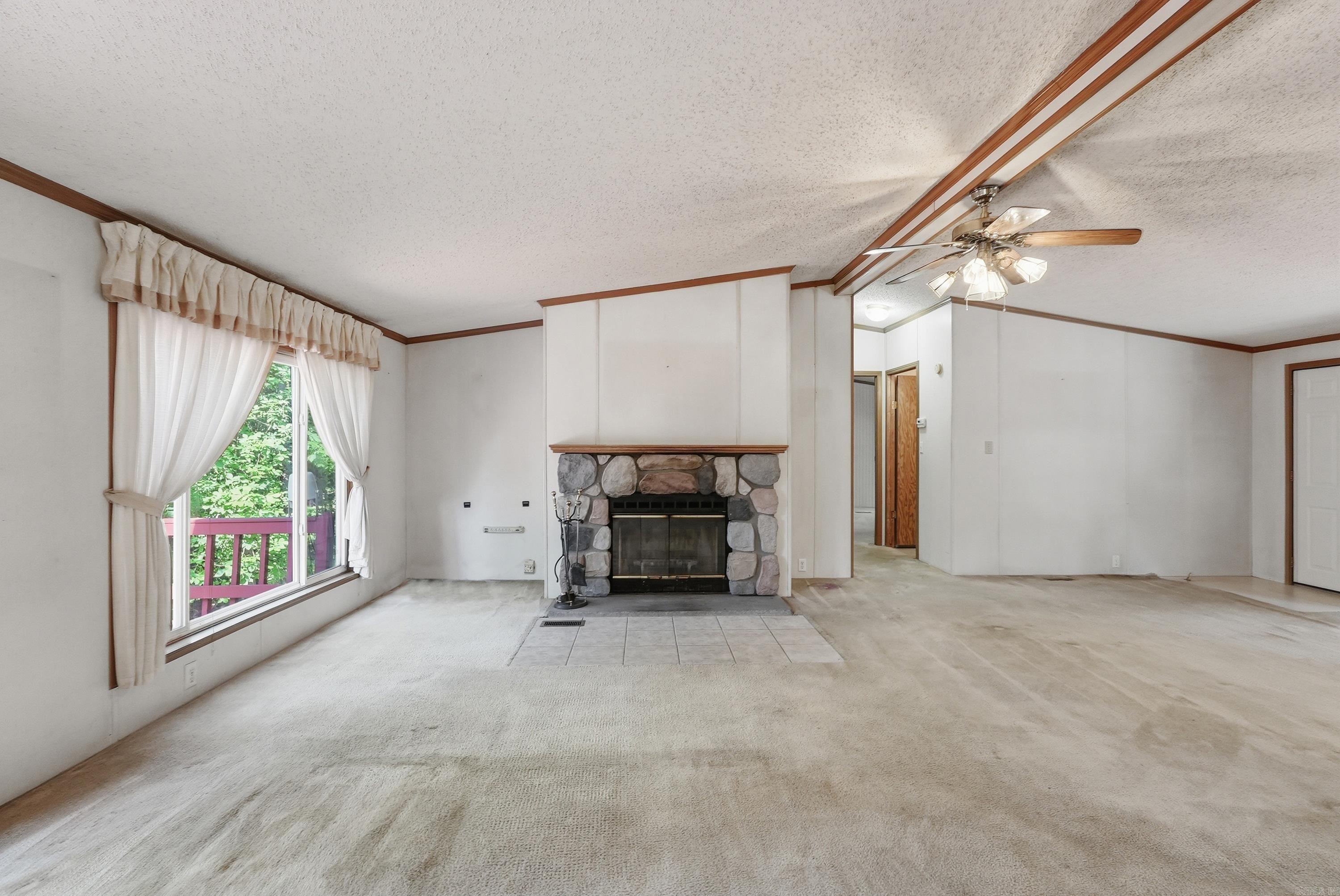60 Brittany Cove  Greers Ferry, AR