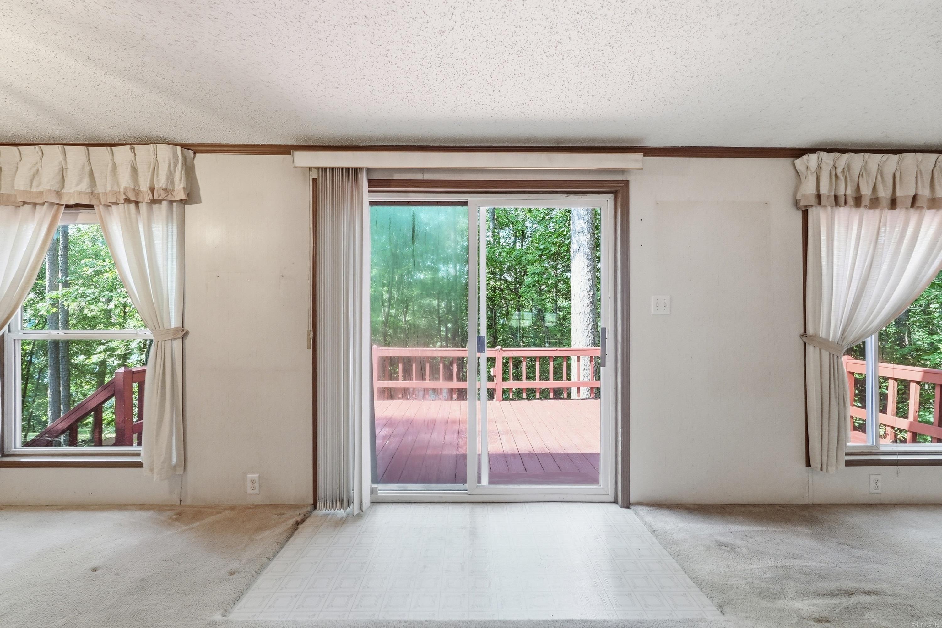 60 Brittany Cove  Greers Ferry, AR