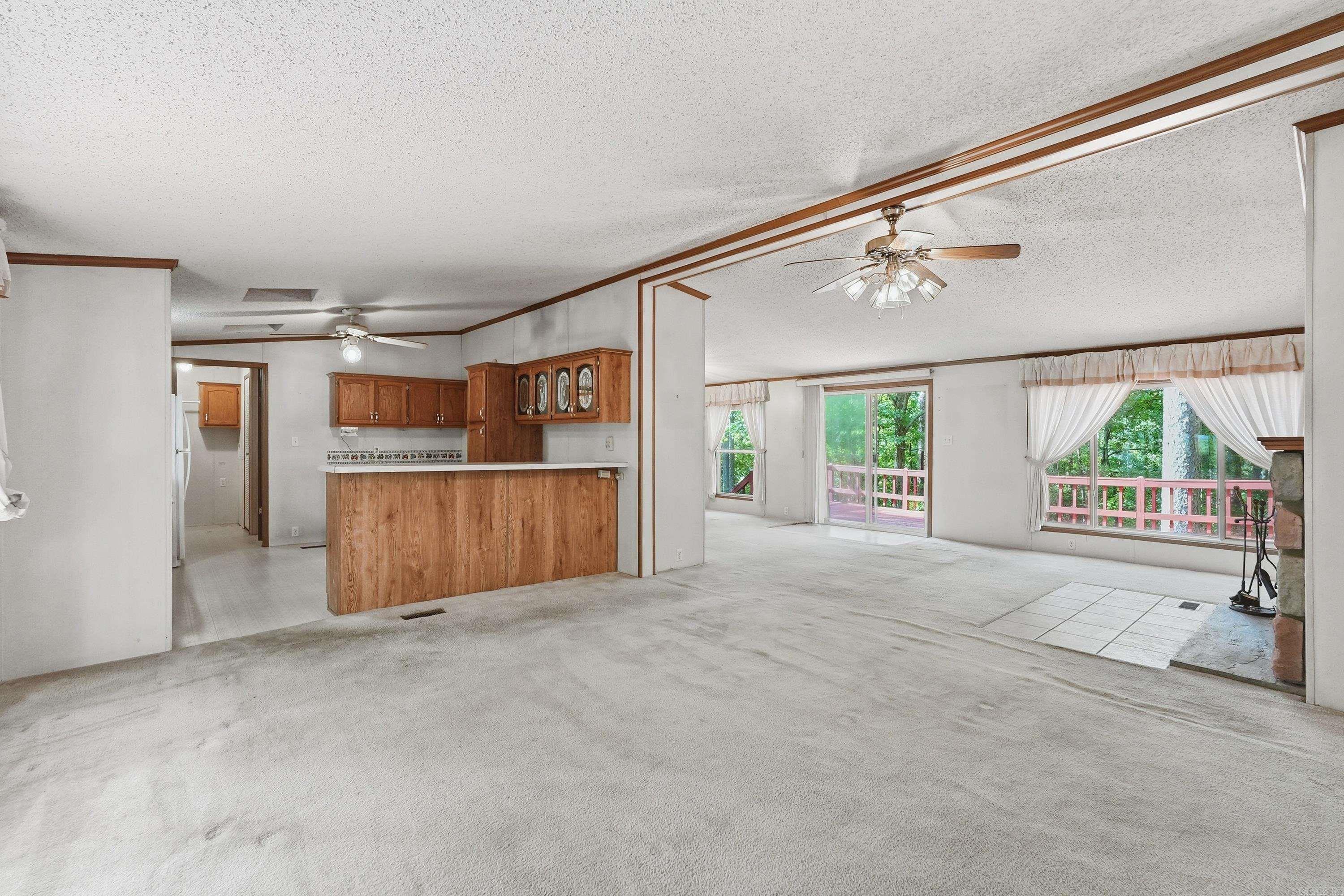 60 Brittany Cove  Greers Ferry, AR