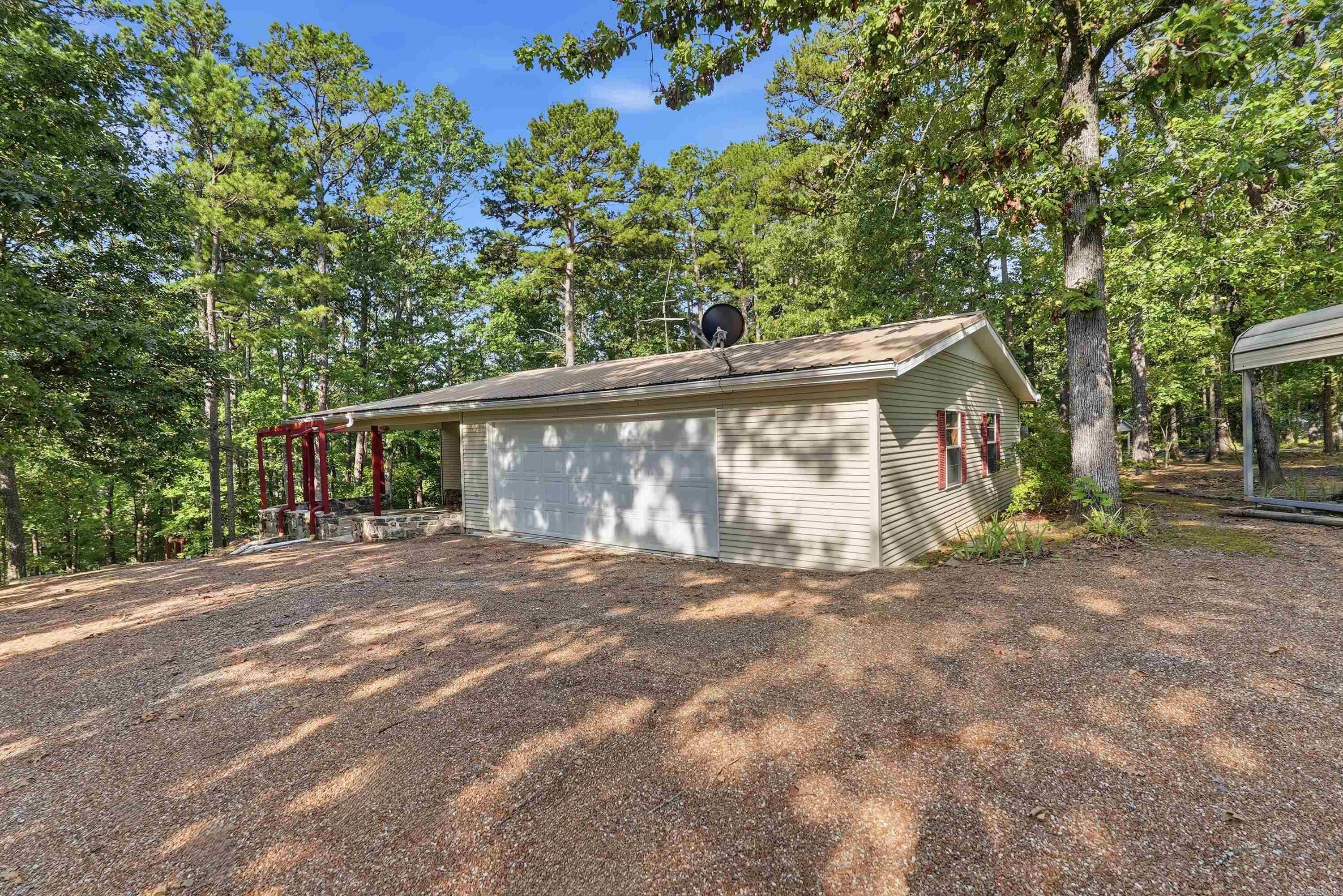 60 Brittany Cove  Greers Ferry, AR