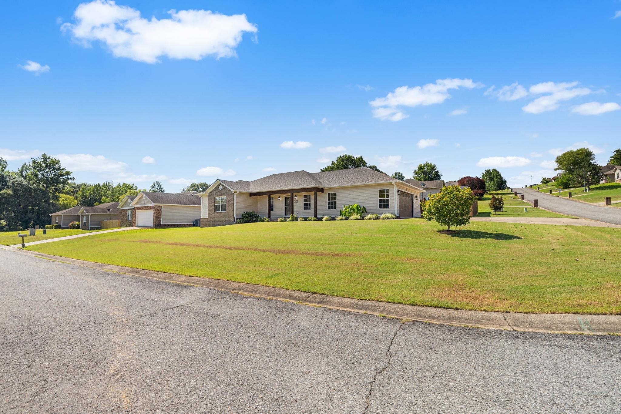 305 Weathering  Austin, AR