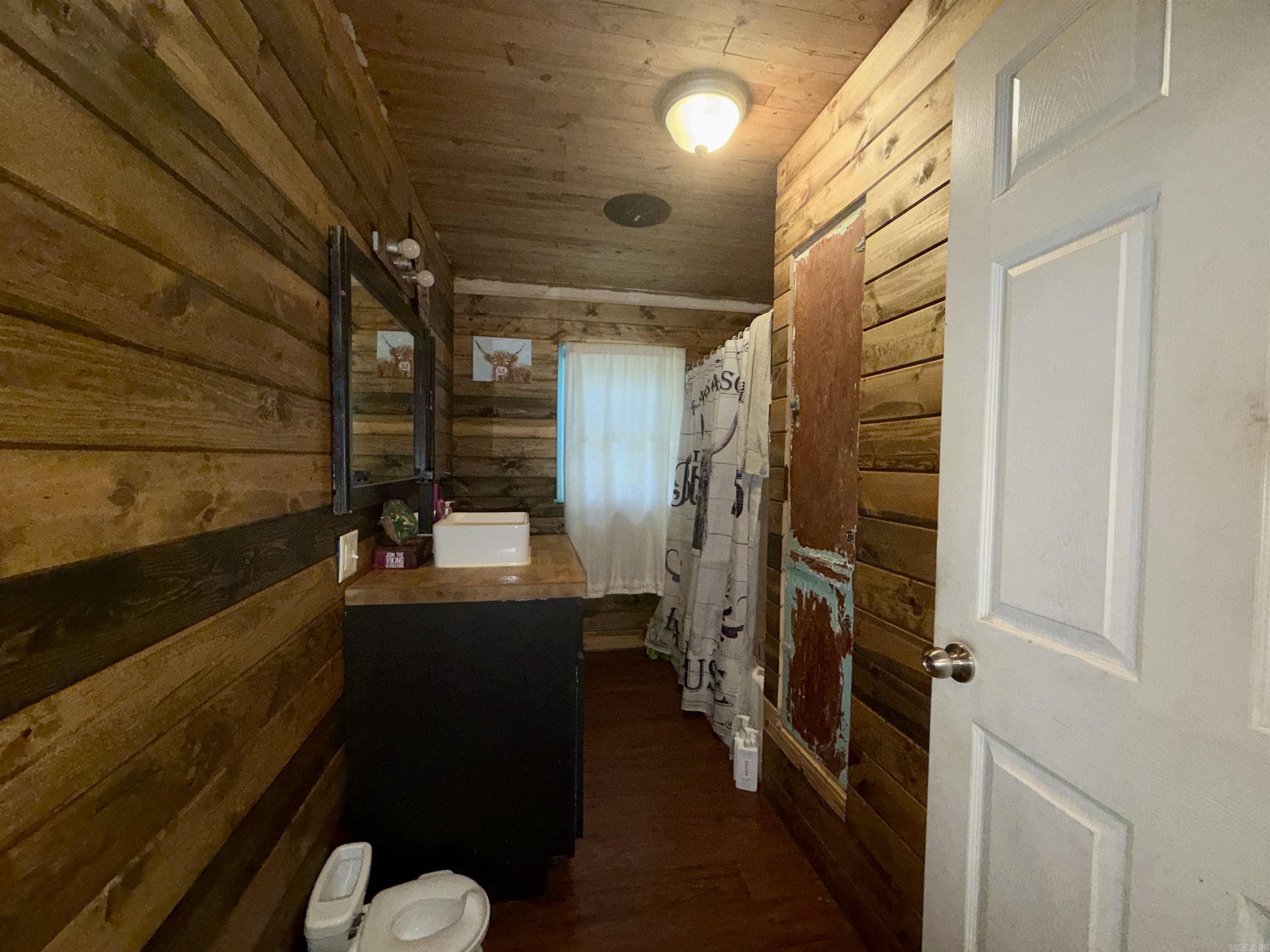 215 N Rice  Piggott, AR