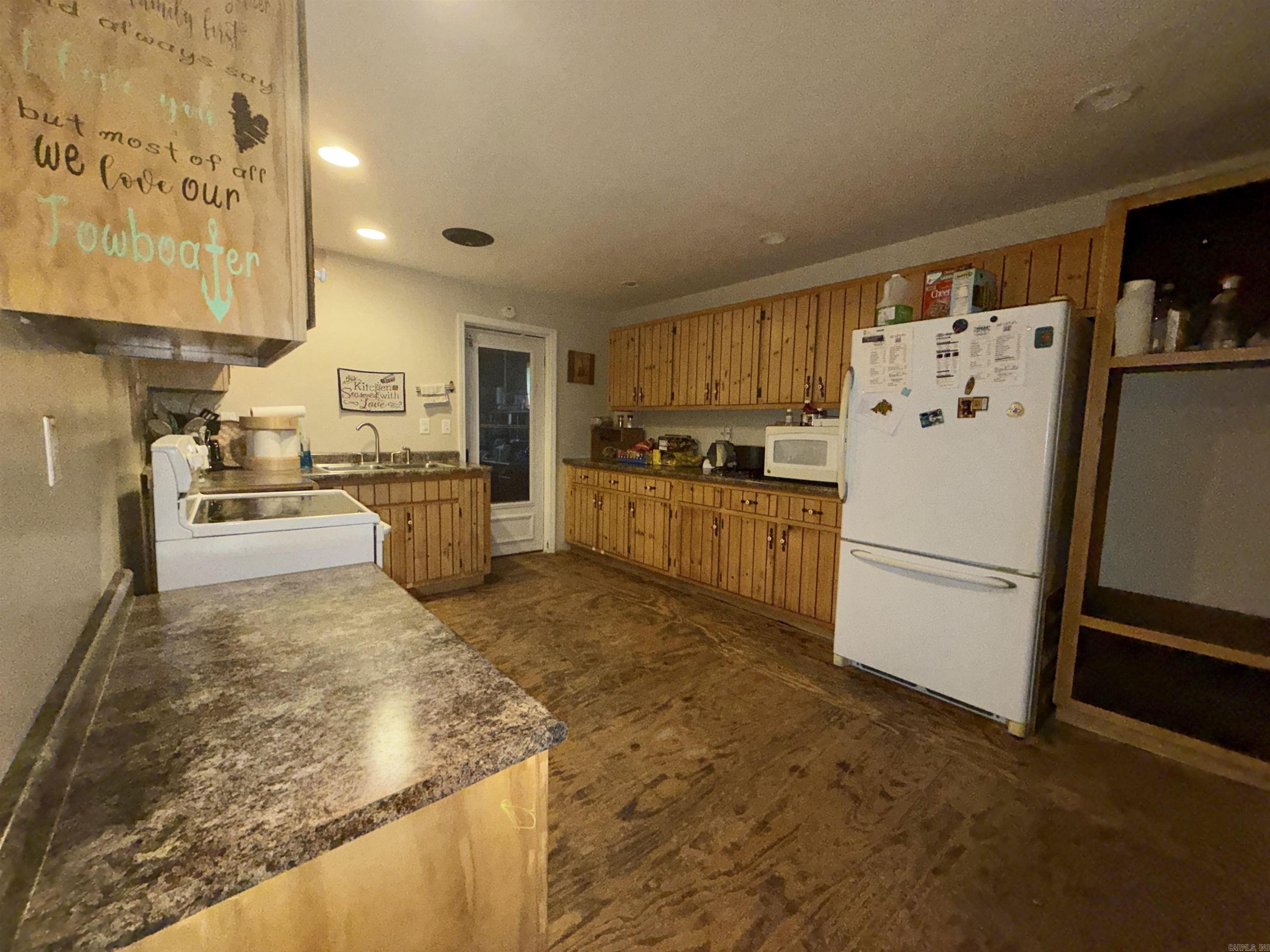 215 N Rice  Piggott, AR