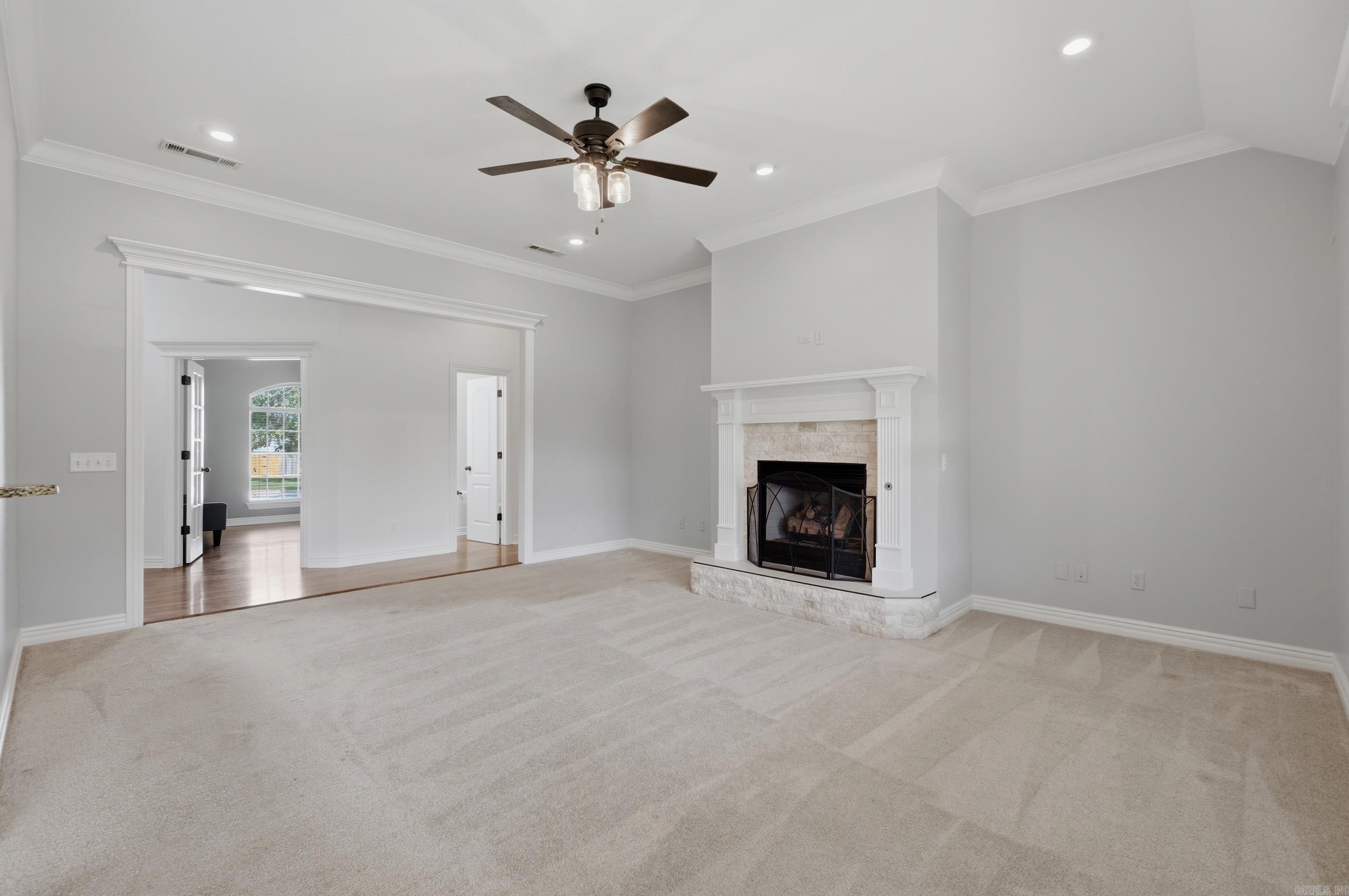 700 SW Sterling  Bentonville, AR