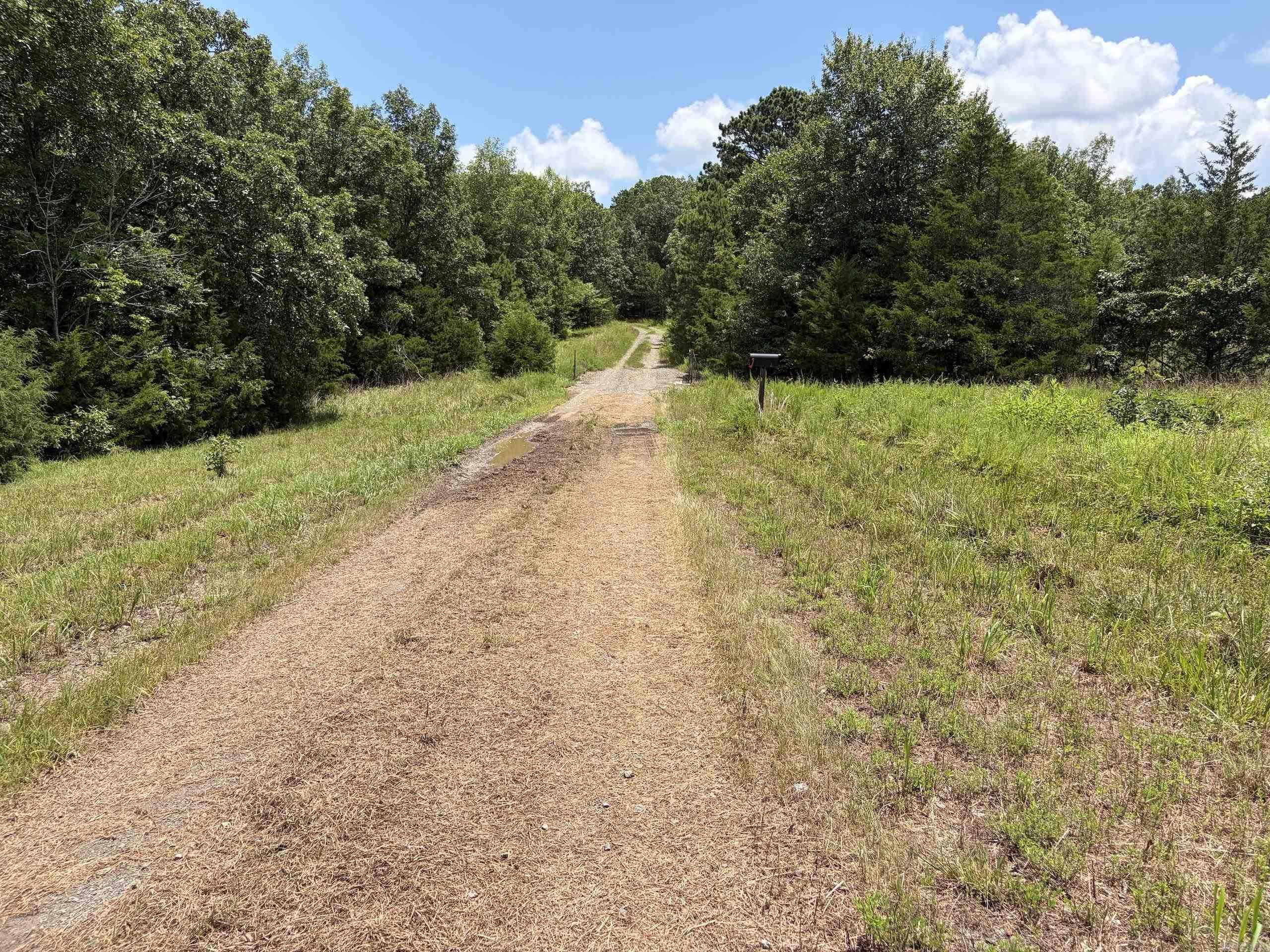 000 Merryman Road  Clinton, AR