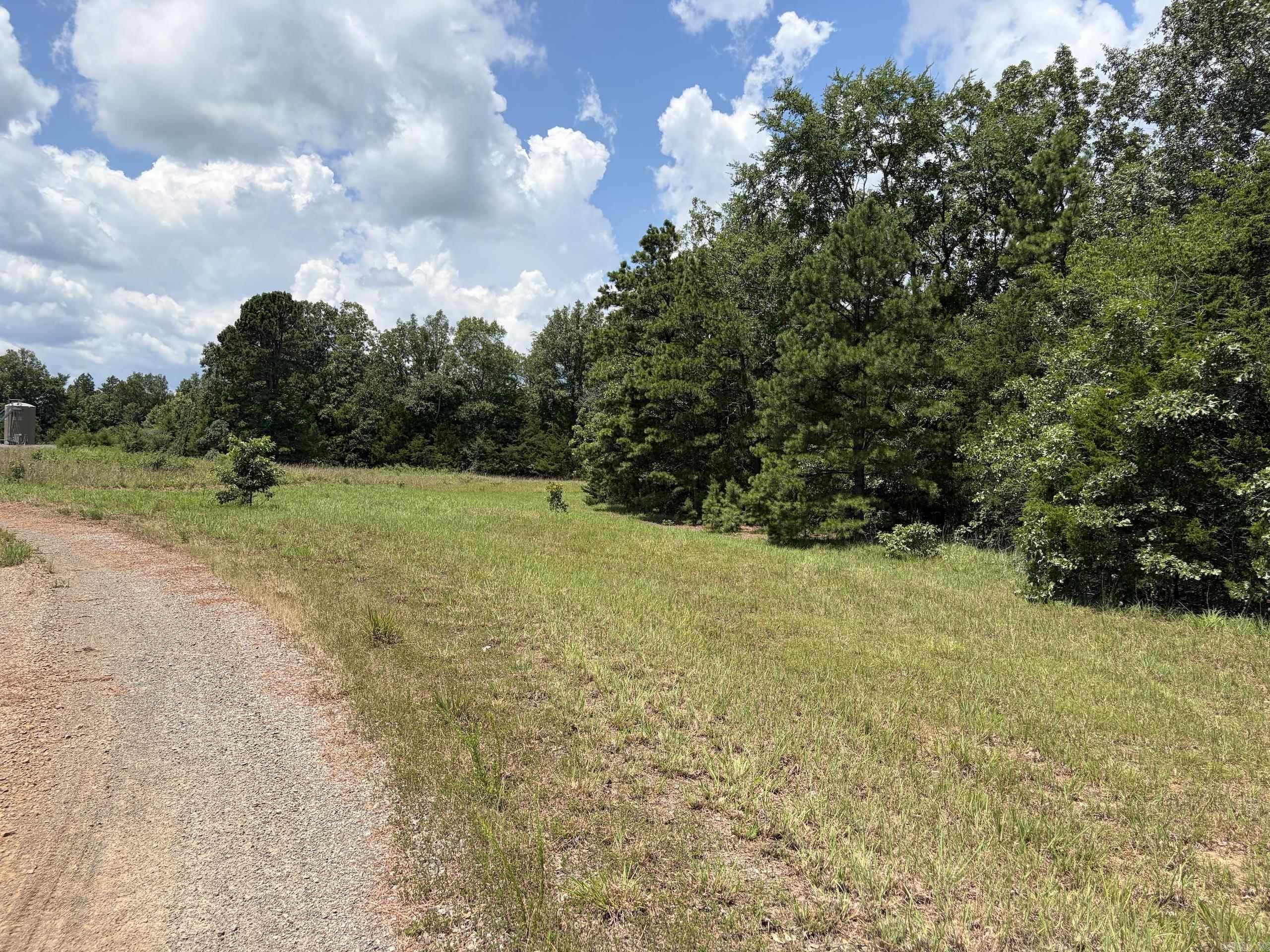 000 Merryman Road  Clinton, AR