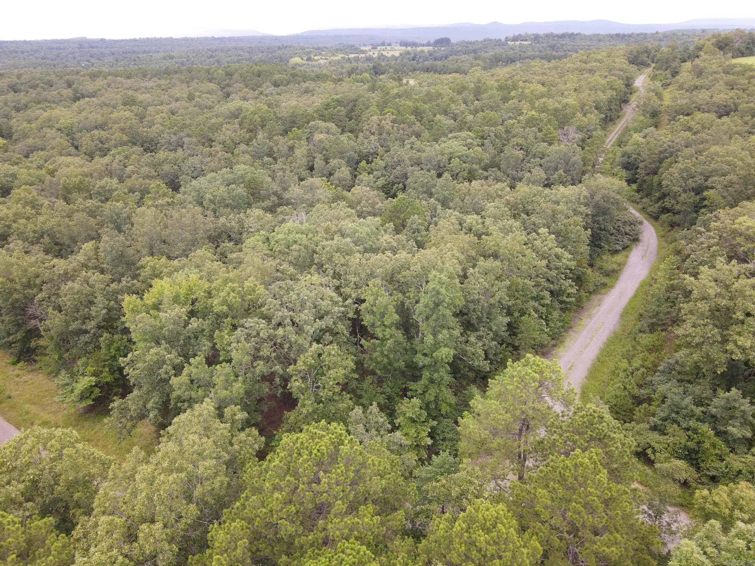 000 Merryman Road  Clinton, AR