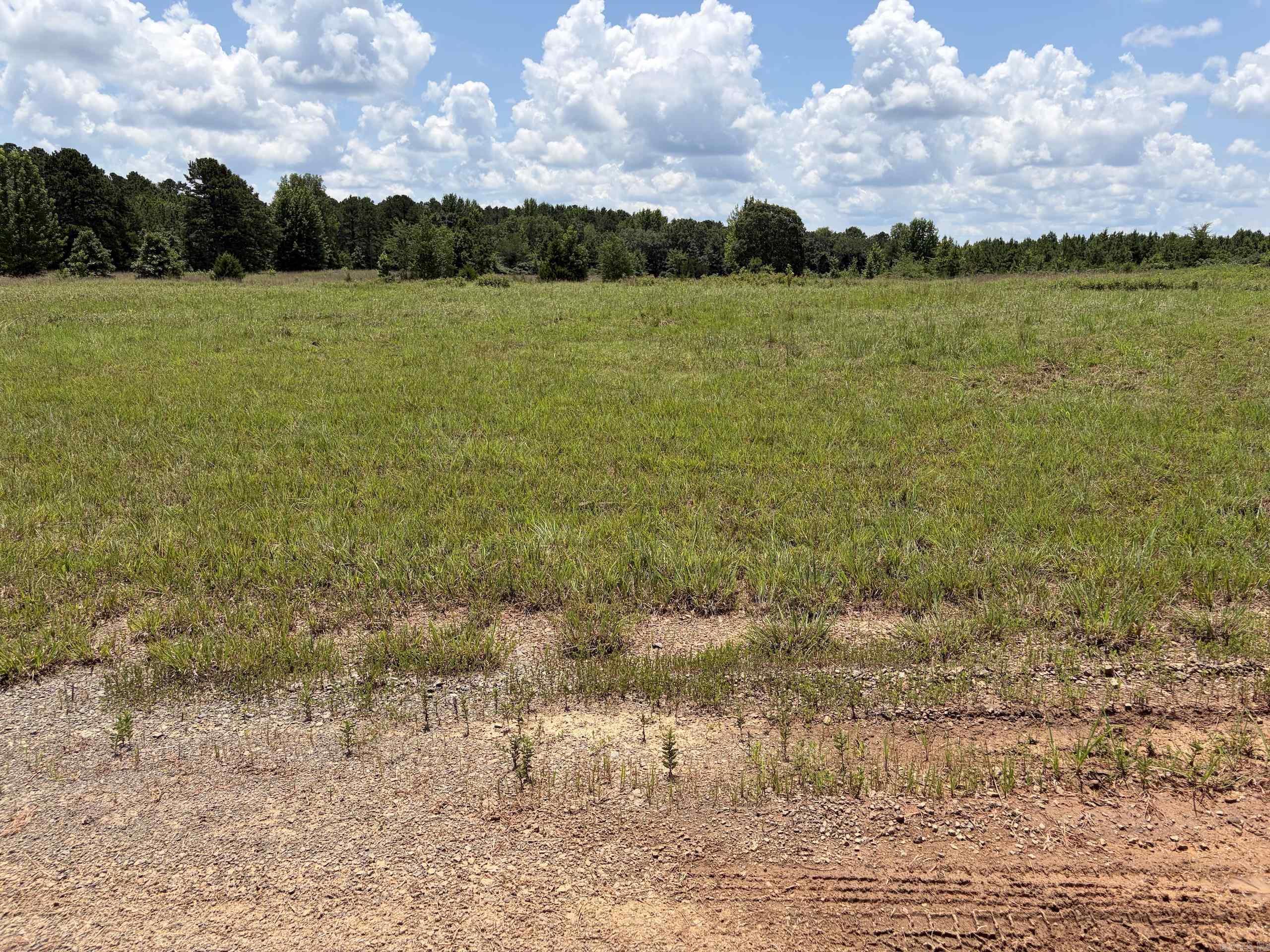 000 Merryman Road  Clinton, AR
