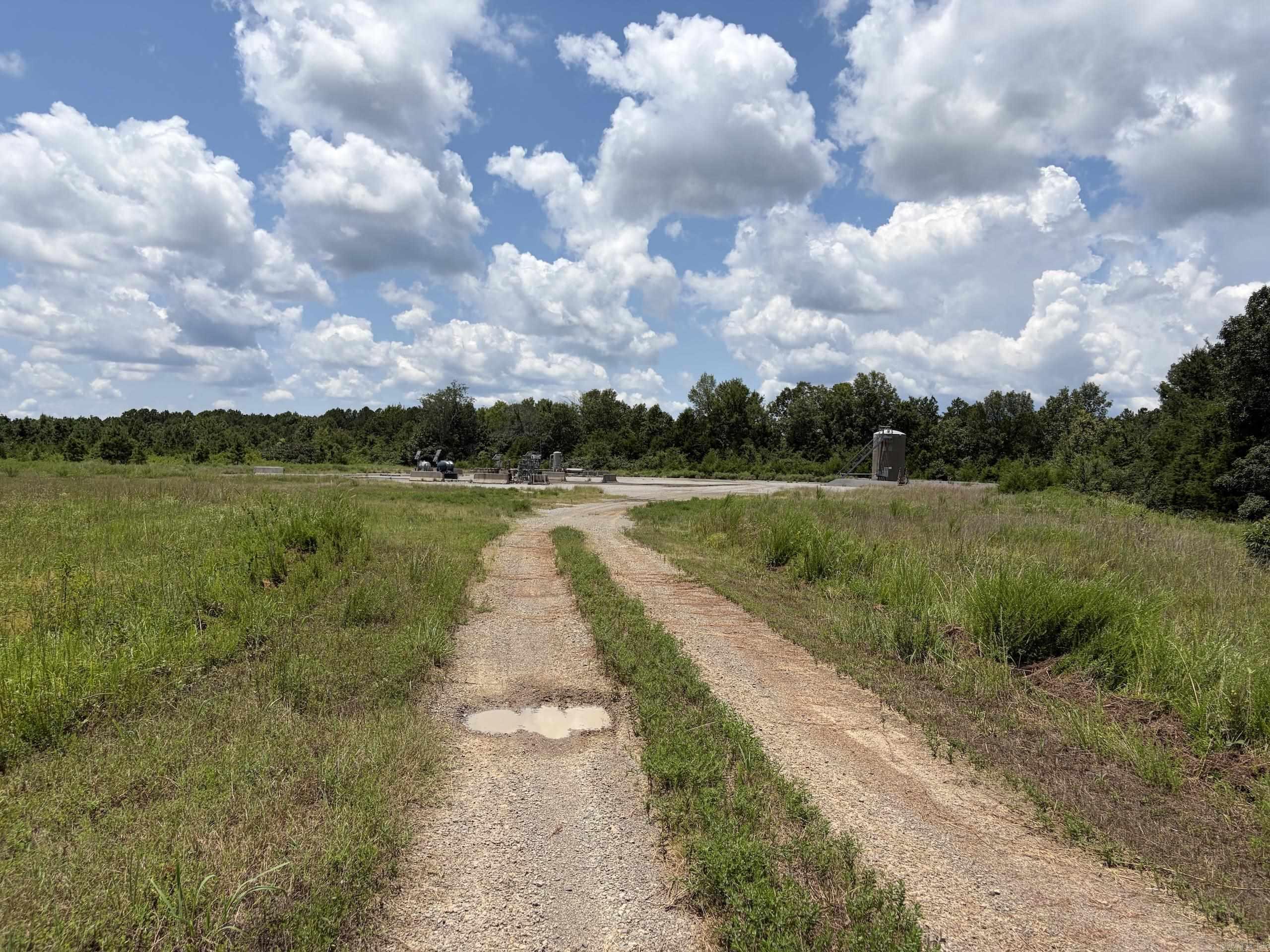 000 Merryman Road  Clinton, AR