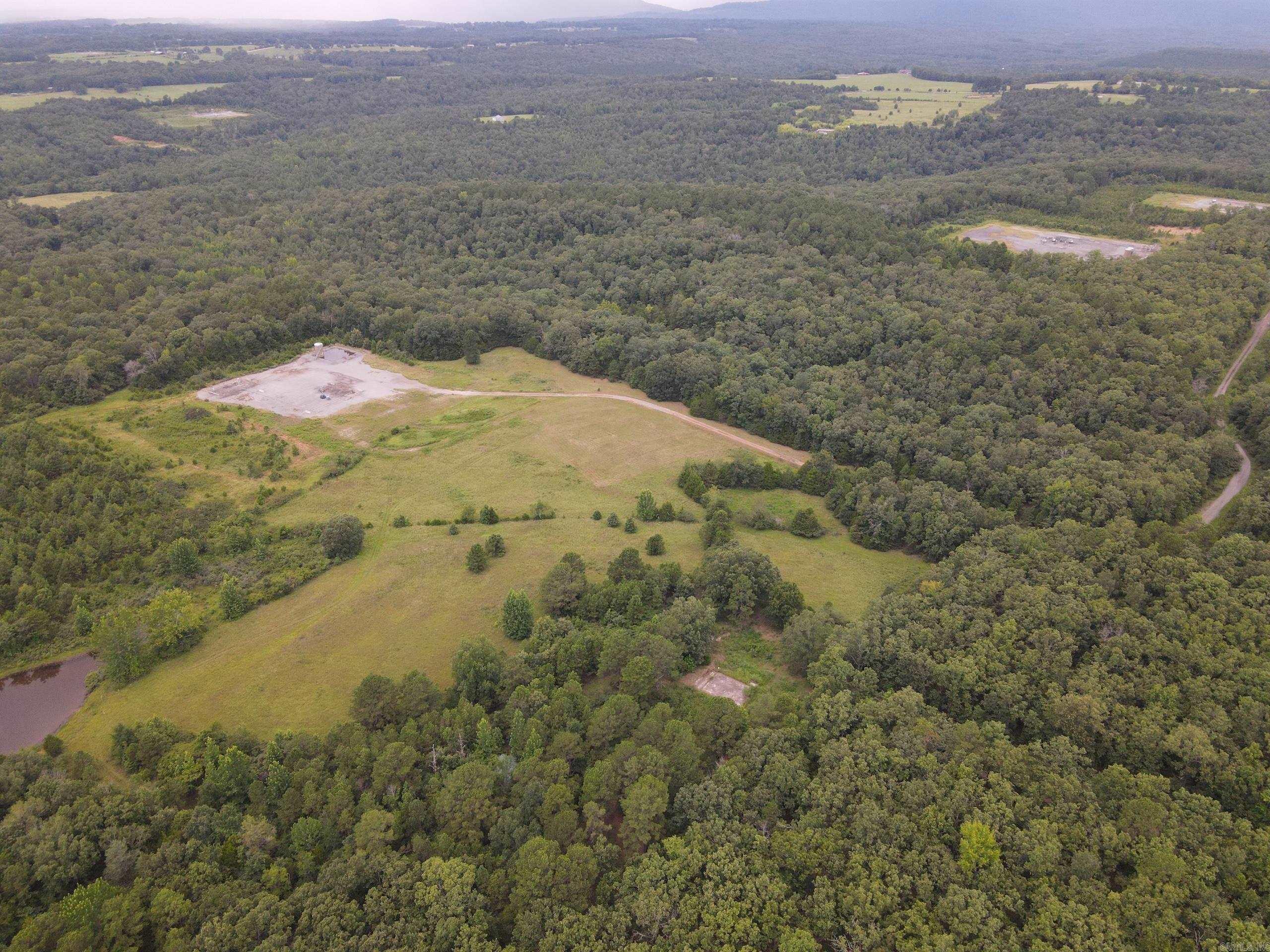 000 Merryman Road  Clinton, AR