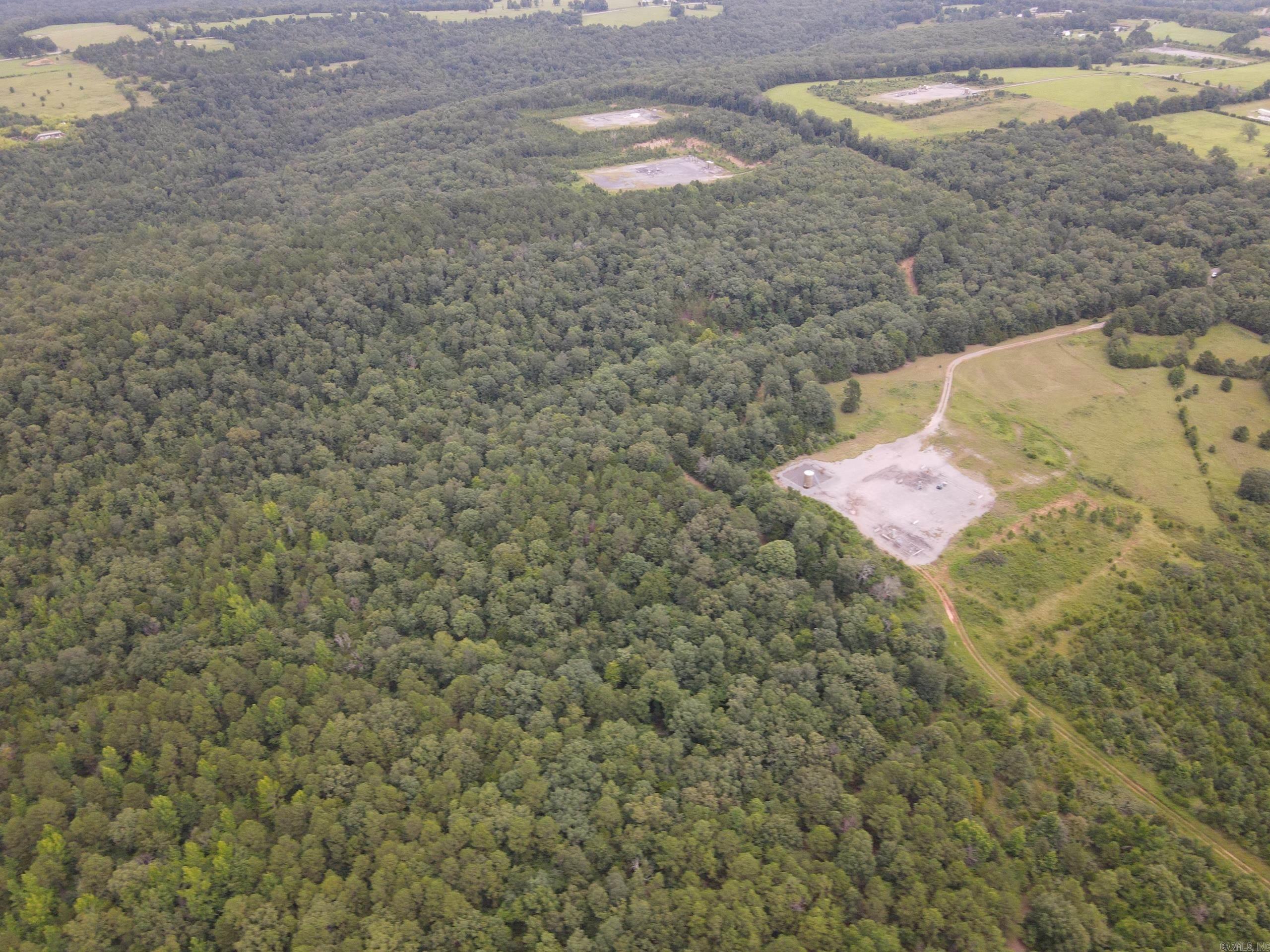 000 Merryman Road  Clinton, AR