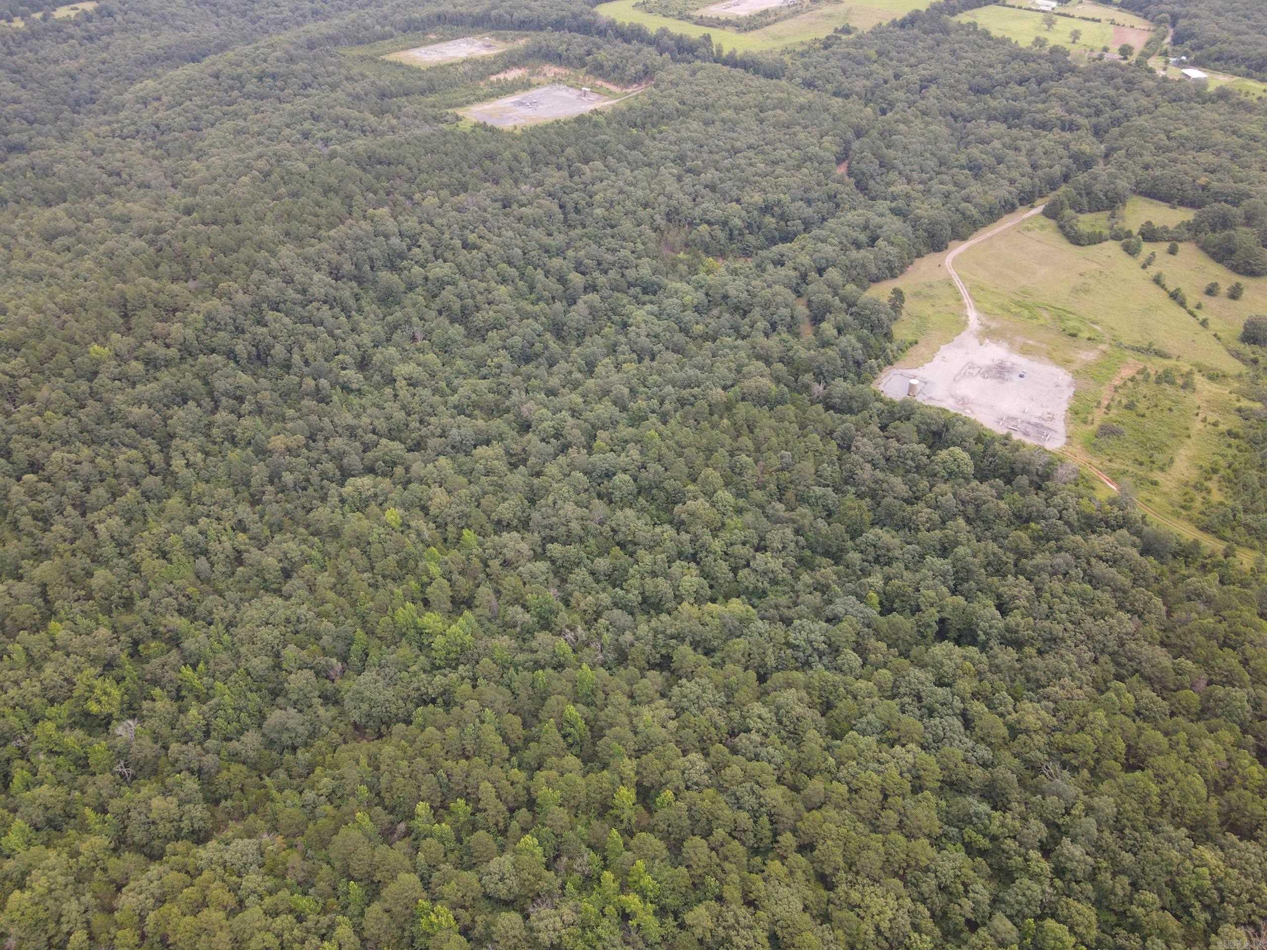 000 Merryman Road  Clinton, AR
