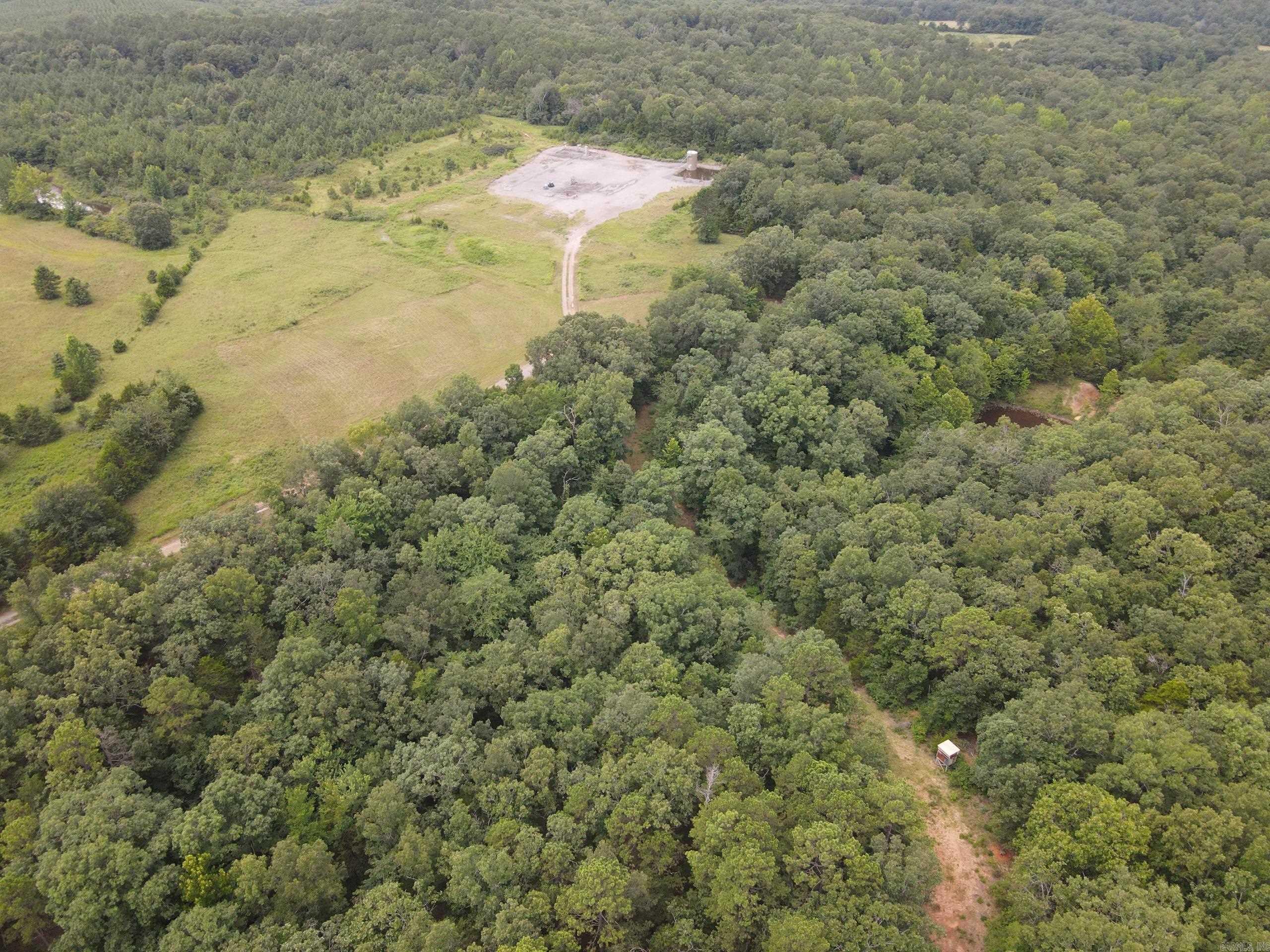 000 Merryman Road  Clinton, AR