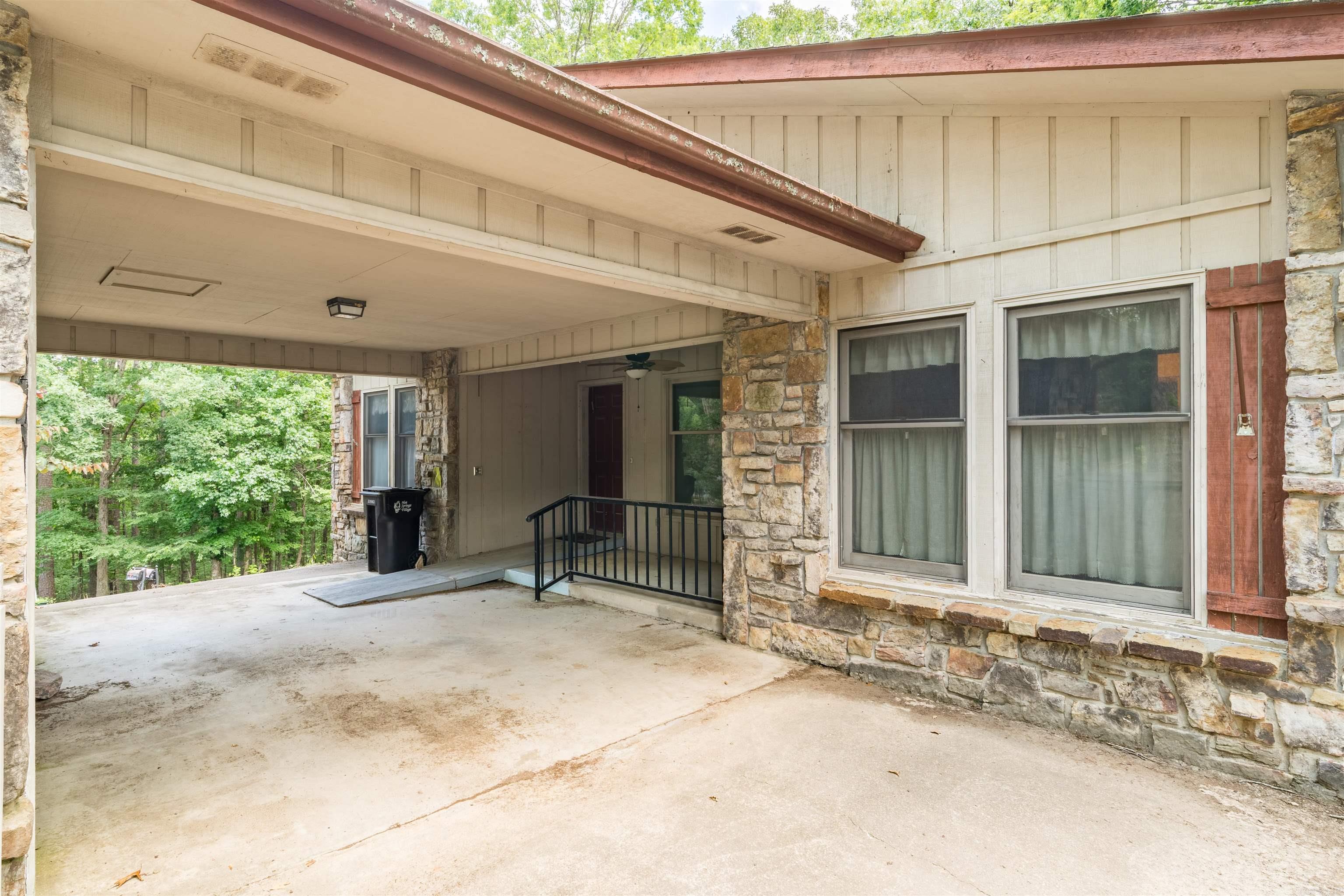 1 Mapache  Hot Springs Village, AR