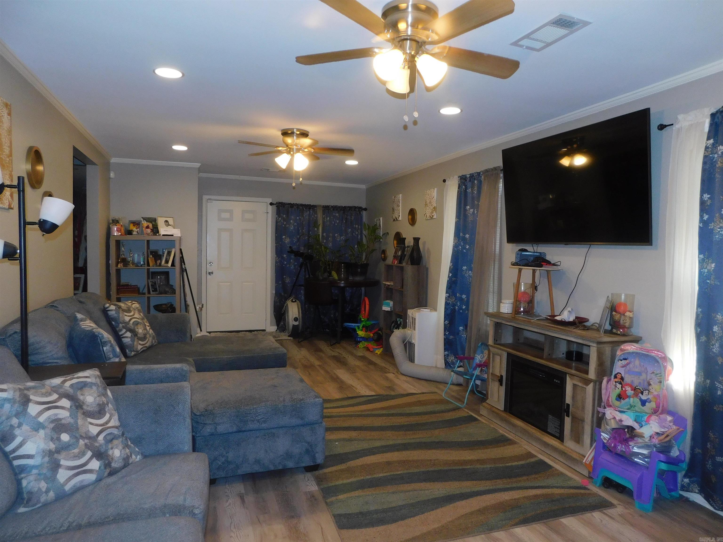 4803 W 22nd  Little Rock, AR