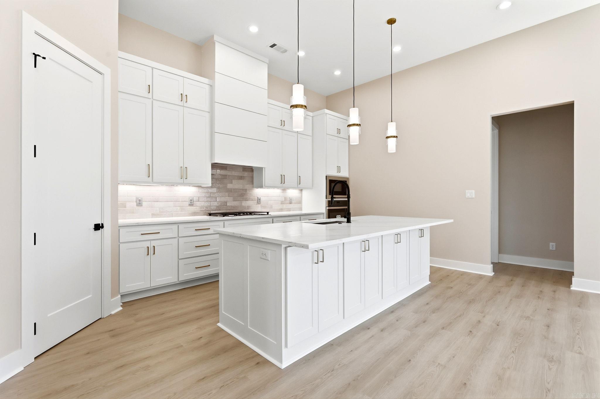 30 Mountain Brook Road  Little Rock, AR