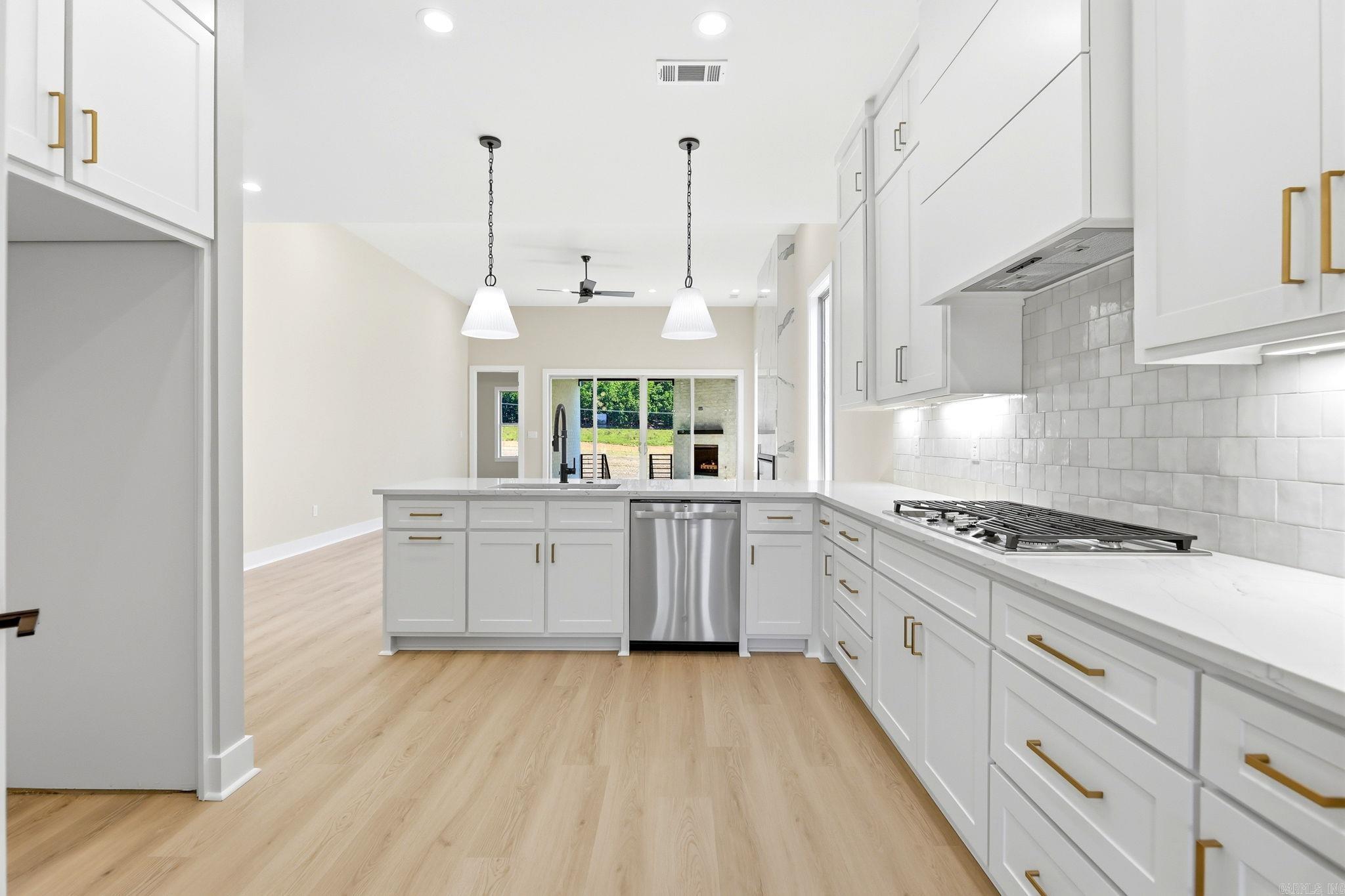 28 Mountain Brook Road  Little Rock, AR