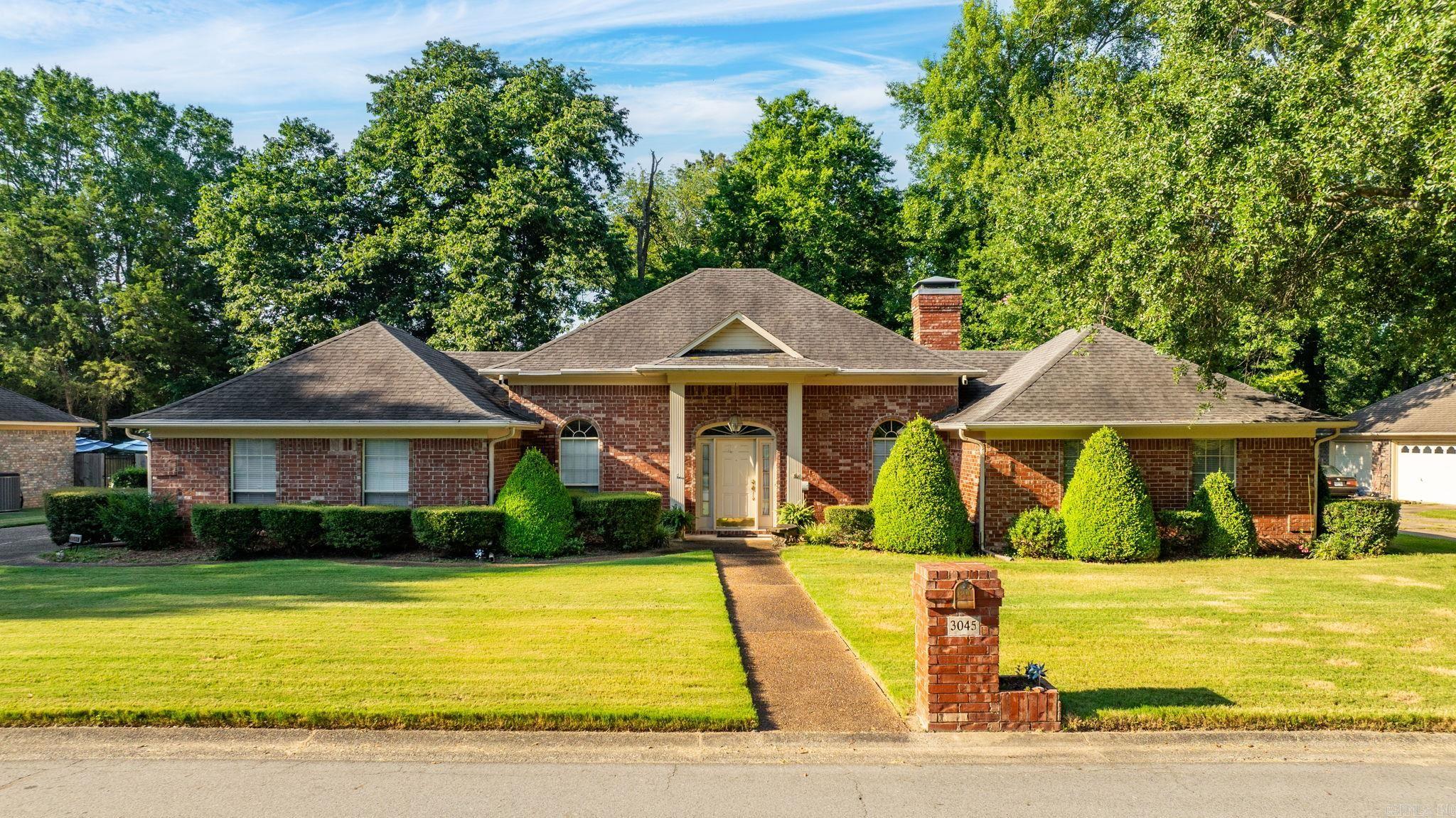 3045 Saint Charles  Conway, AR
