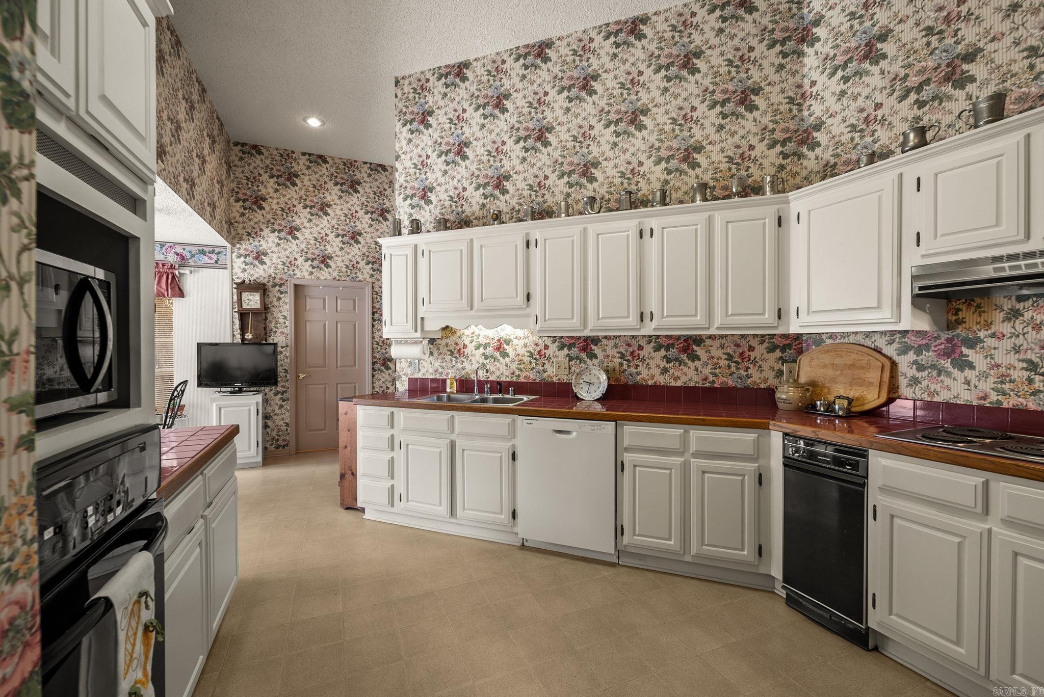 3045 Saint Charles  Conway, AR