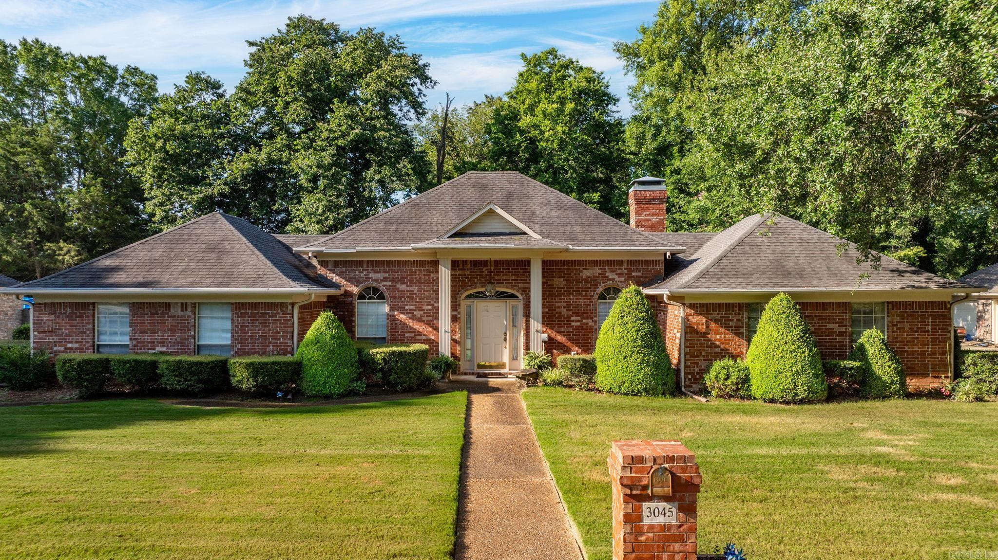 3045 Saint Charles  Conway, AR