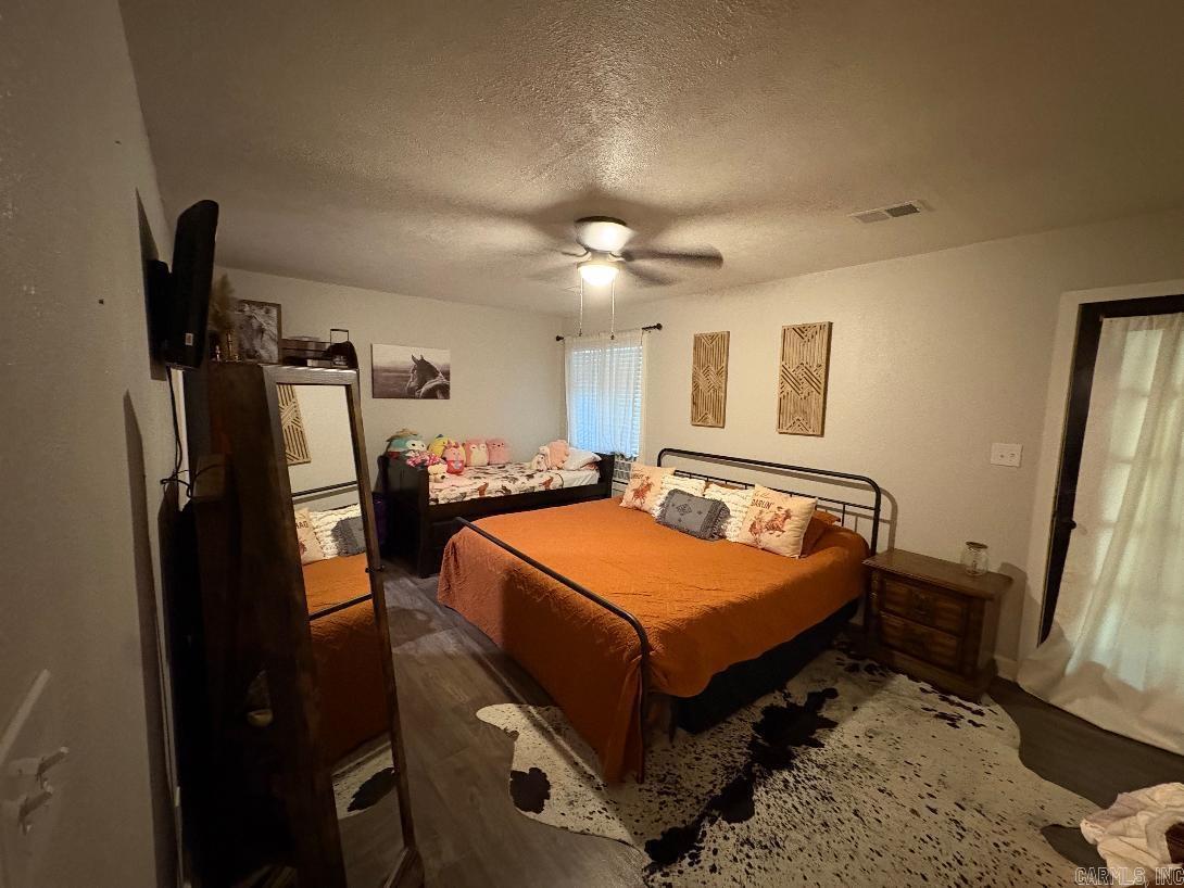 120 Spring Creek  Romance, AR