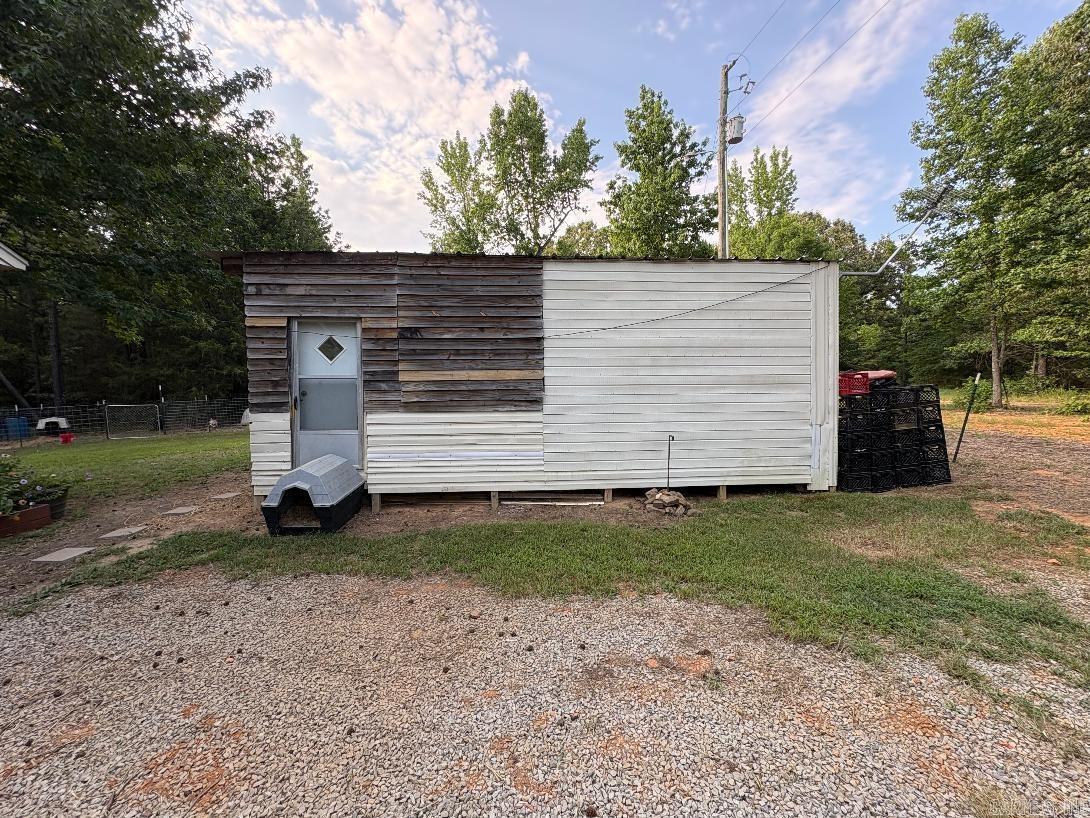 120 Spring Creek  Romance, AR