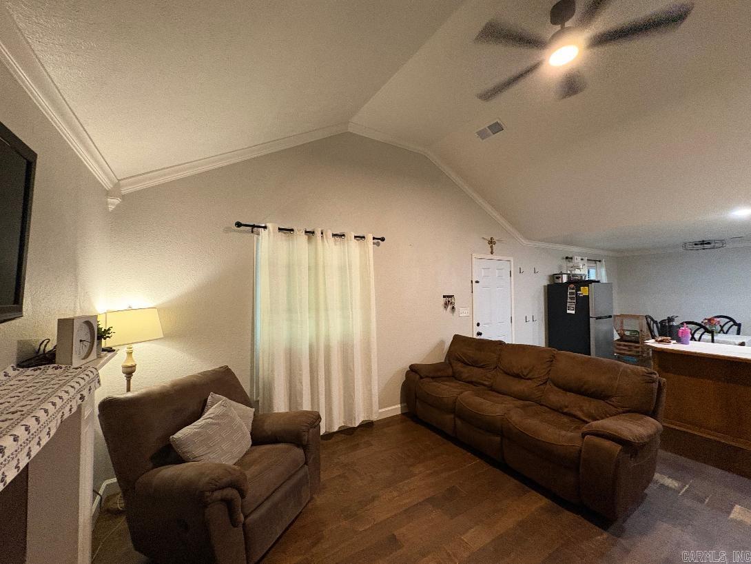 120 Spring Creek  Romance, AR