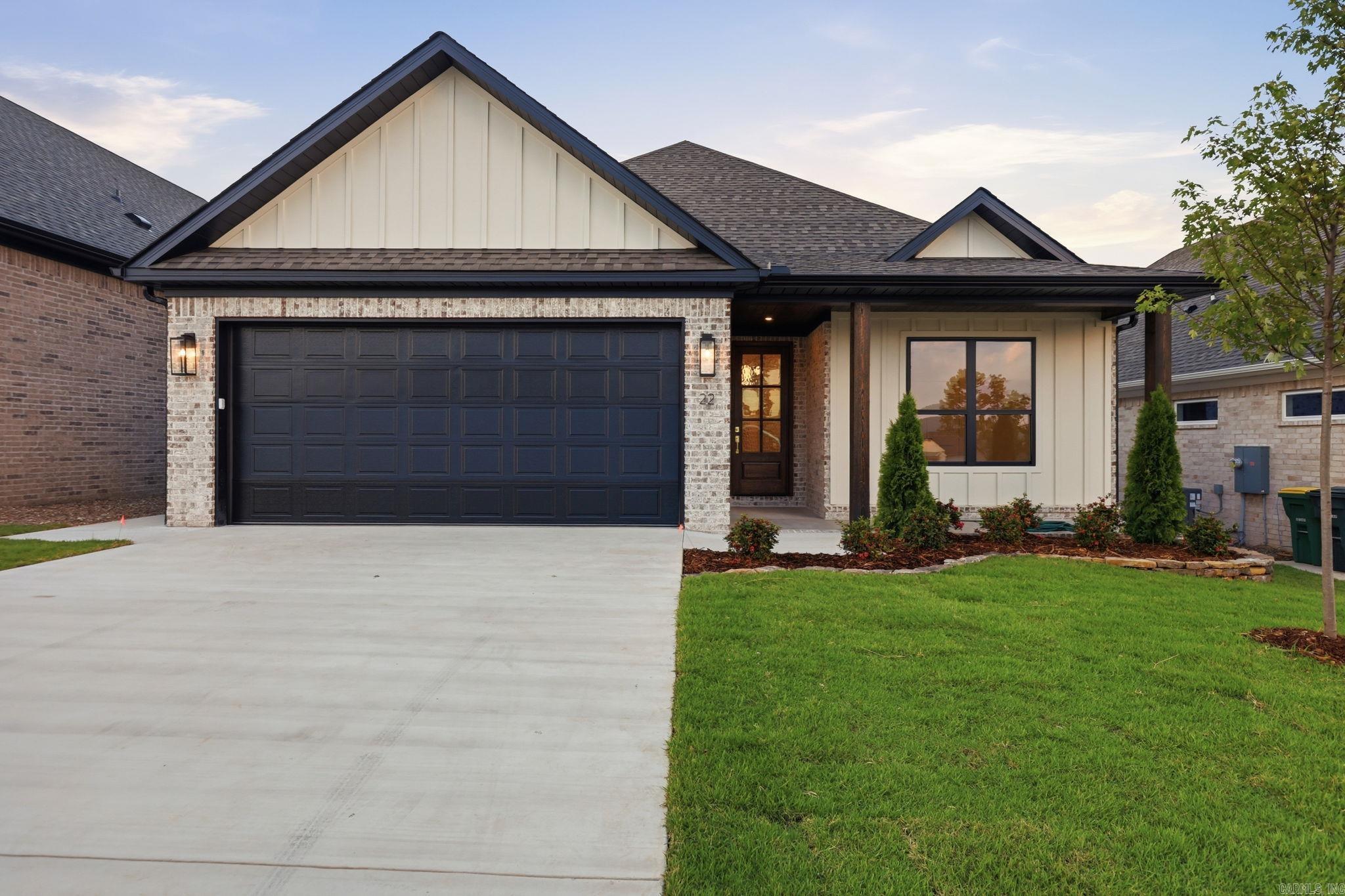 22 Mountain Brook  Little Rock, AR