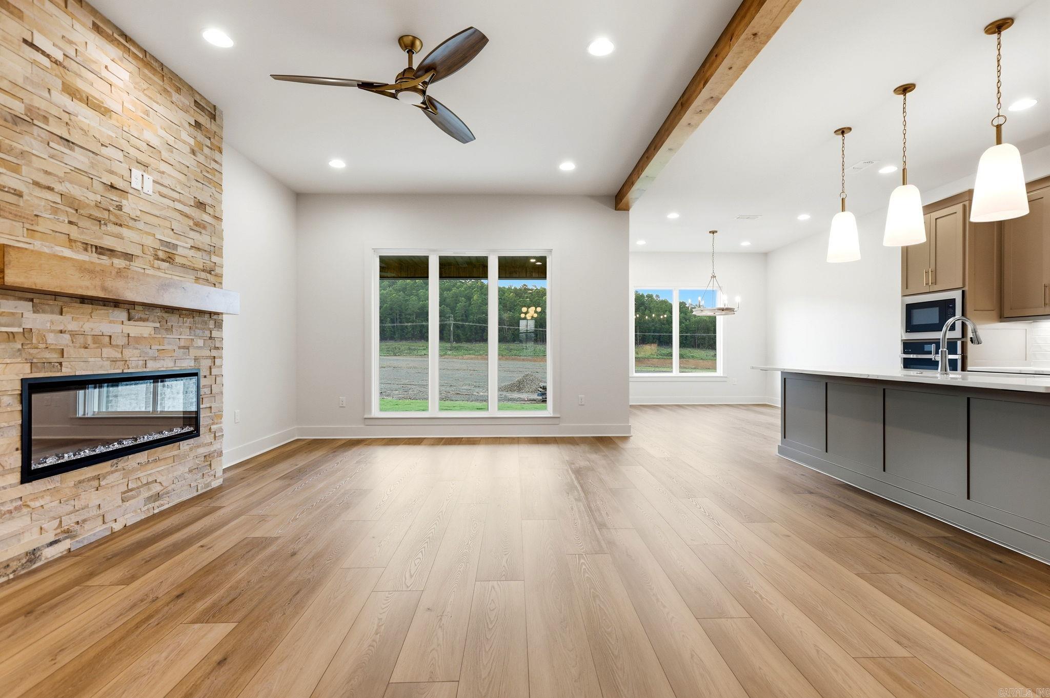 22 Mountain Brook  Little Rock, AR