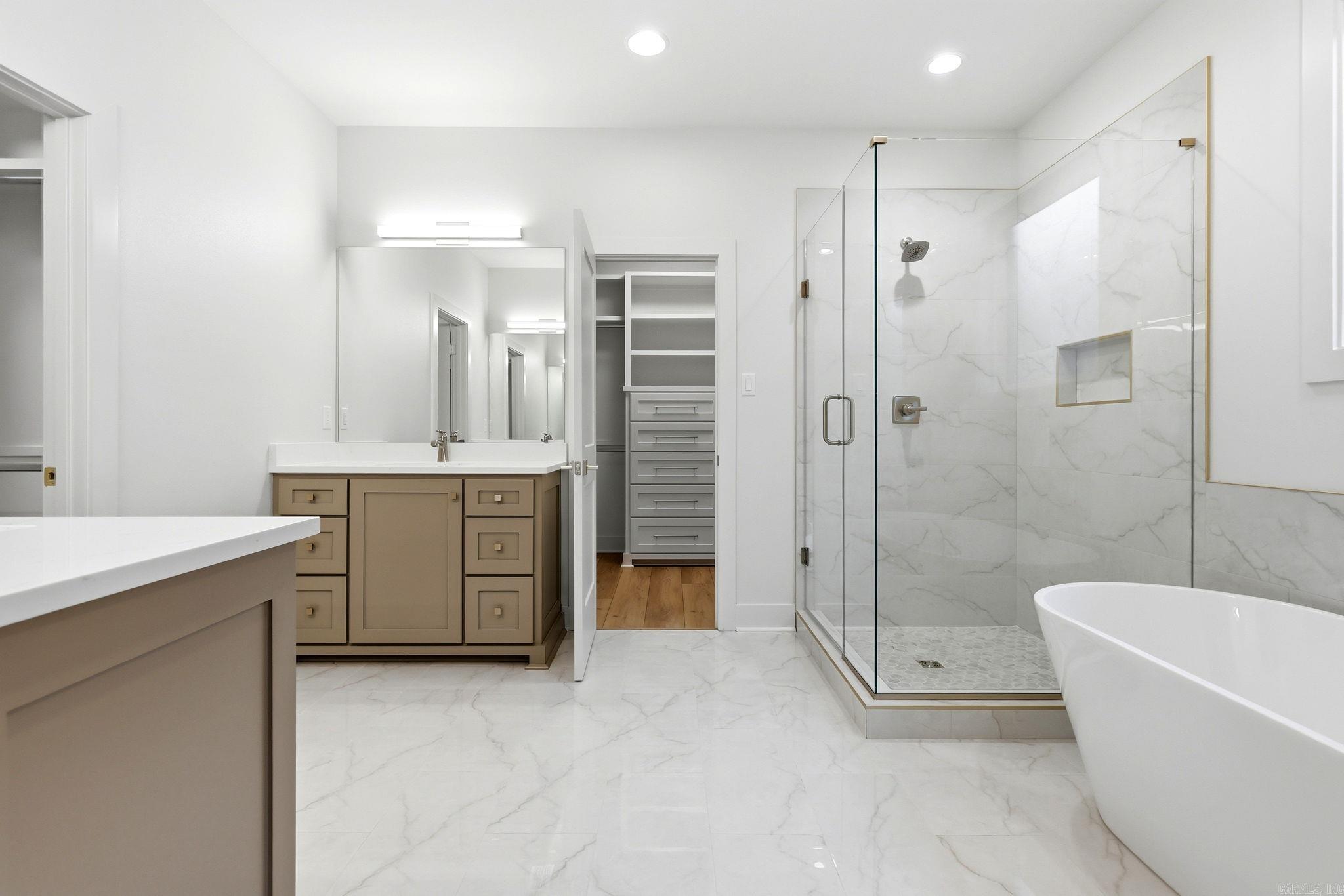 22 Mountain Brook  Little Rock, AR